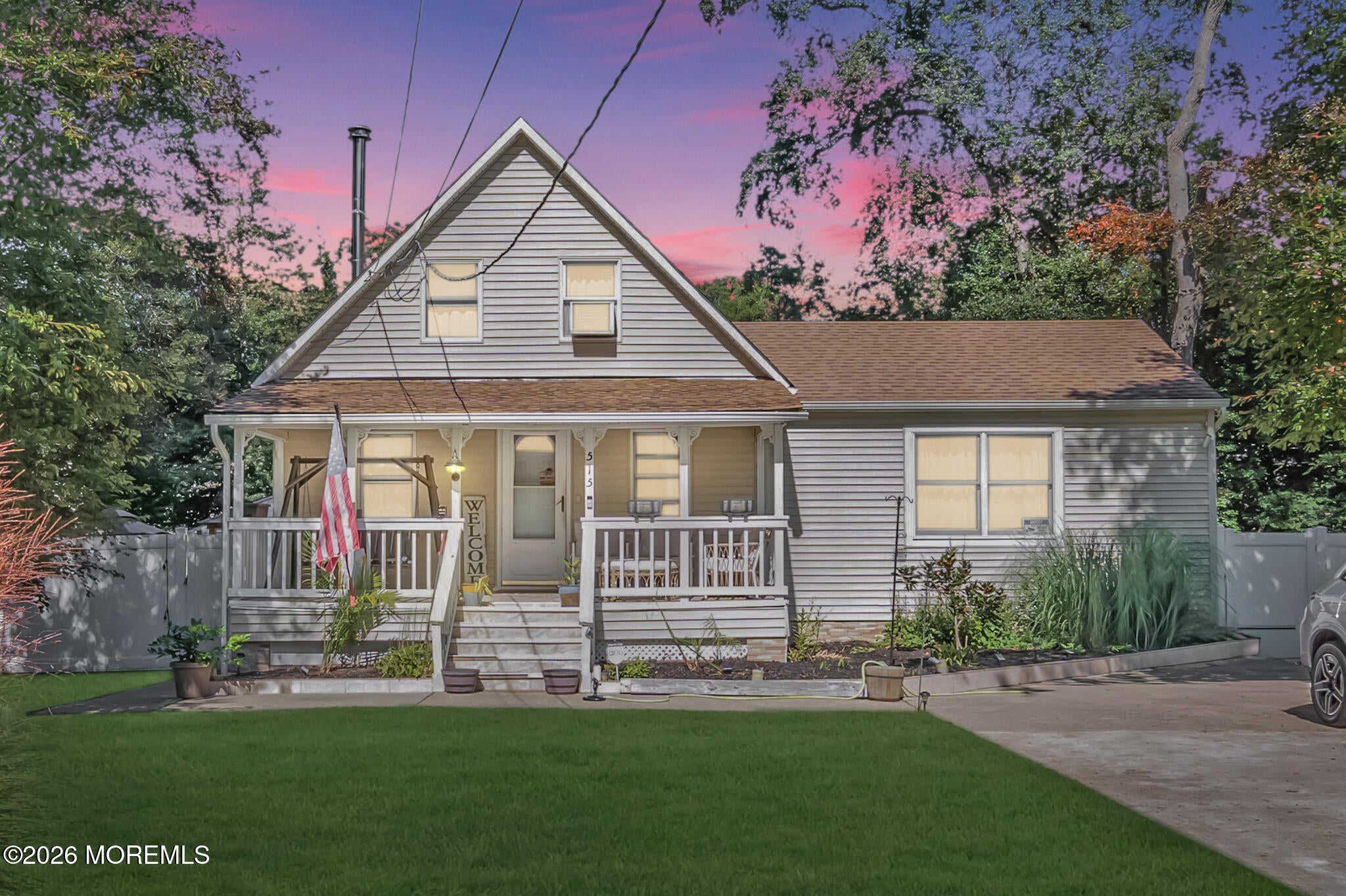 515 Laurel St, Bayville, NJ 08721