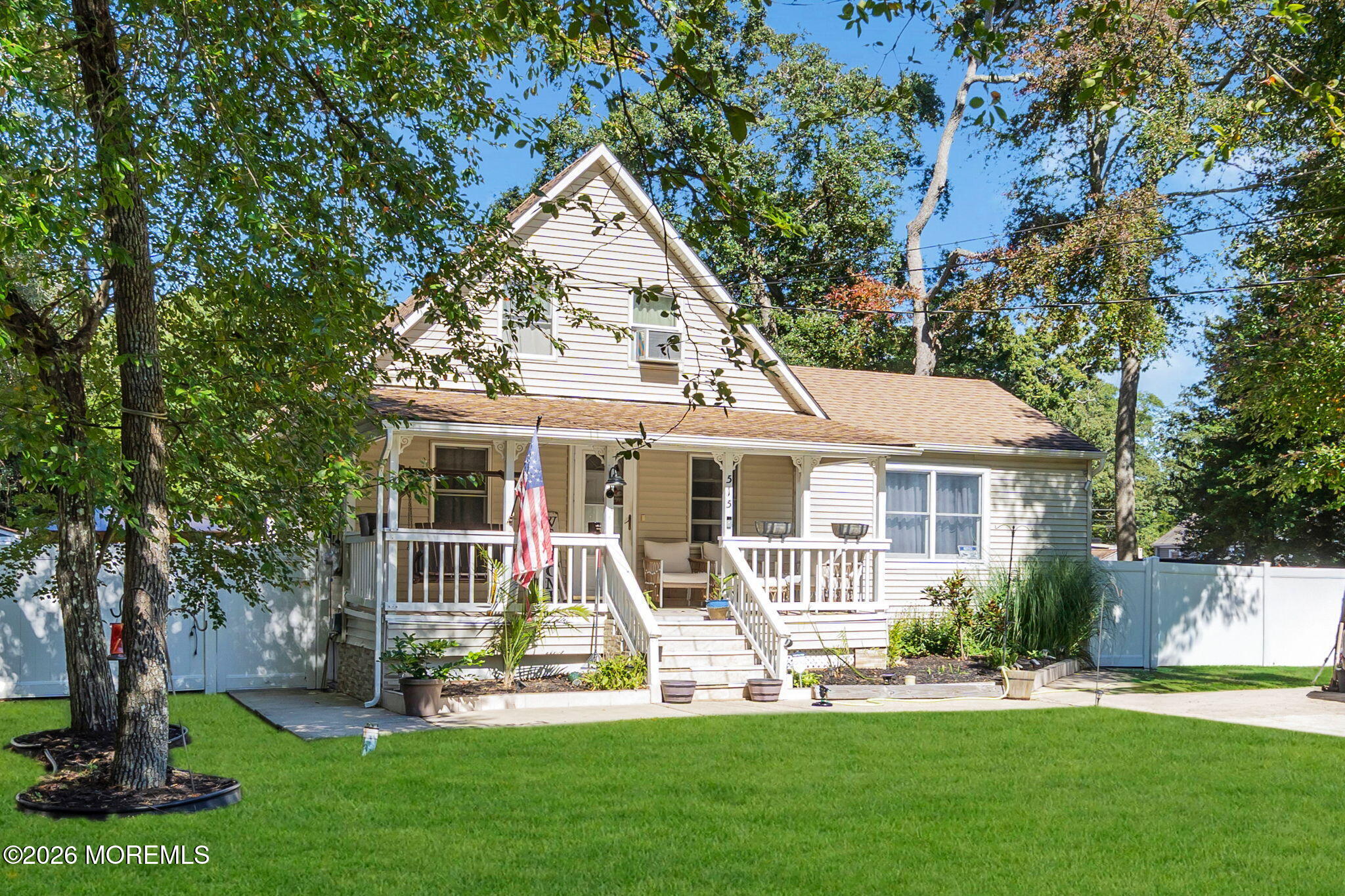 515 Laurel St, Bayville, NJ 08721 photo