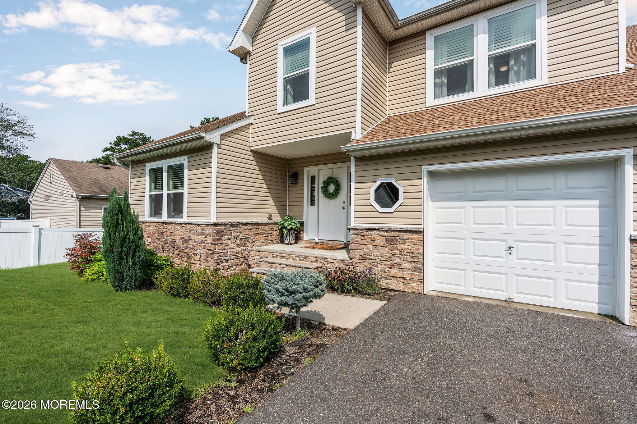 609 Amsterdam Ave, Toms River, NJ 08757 photo