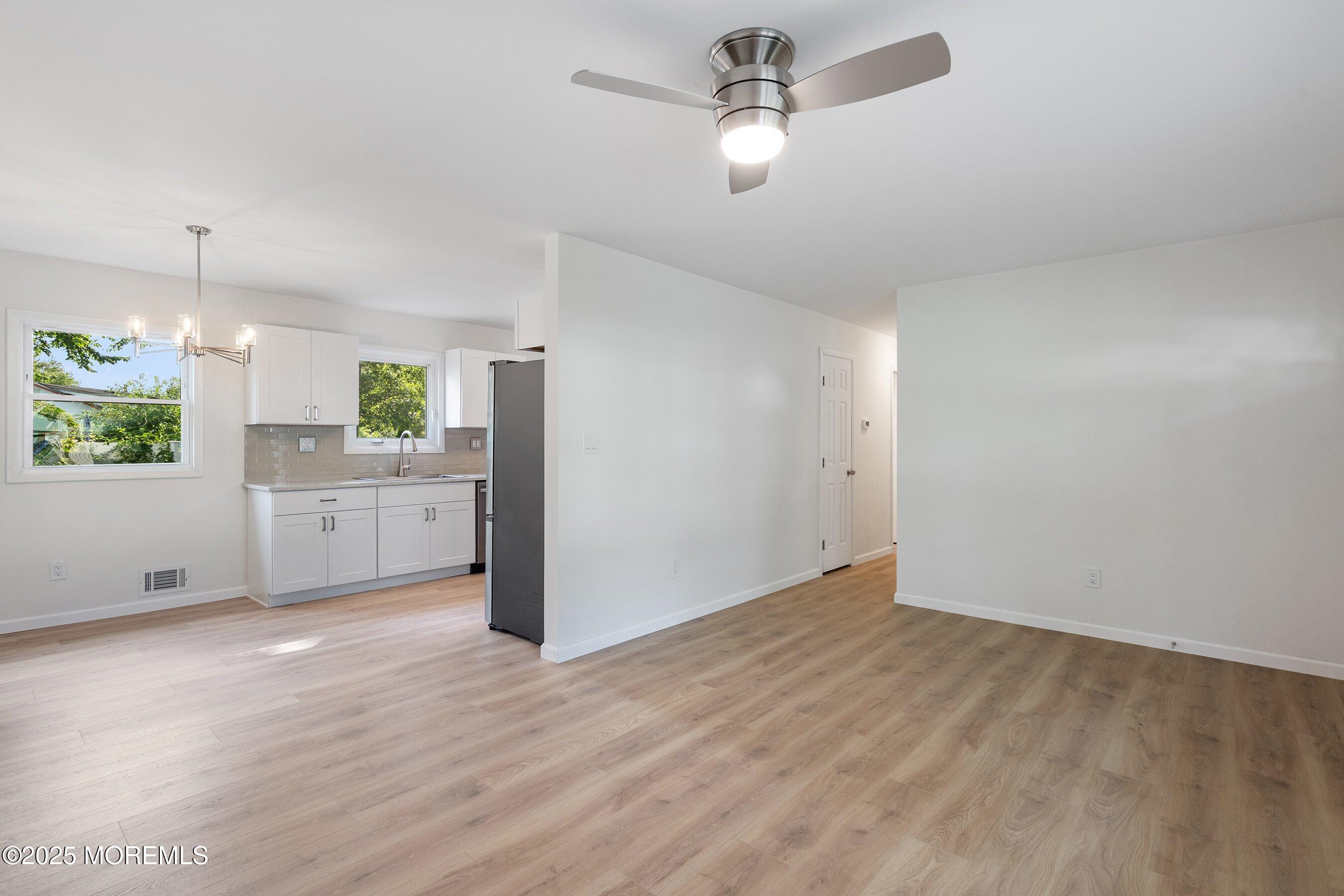 585 Fawn Dr, Toms River, NJ 08753 photo