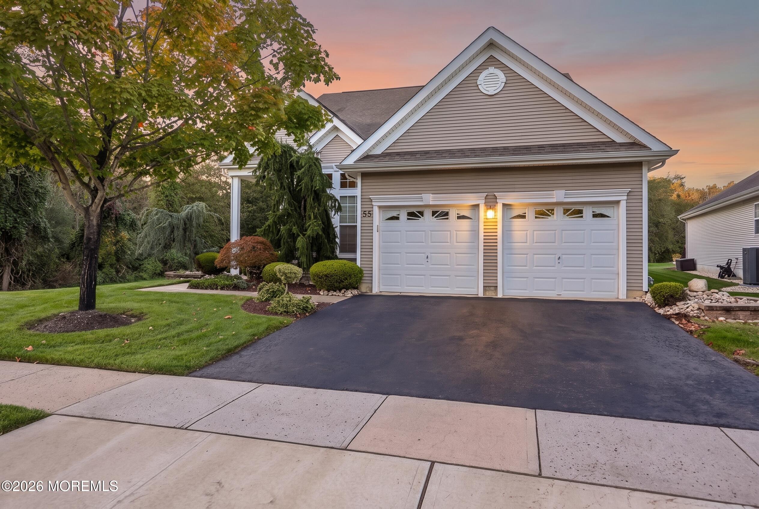 55 Whirlaway Rd, Manalapan, NJ 07726 photo