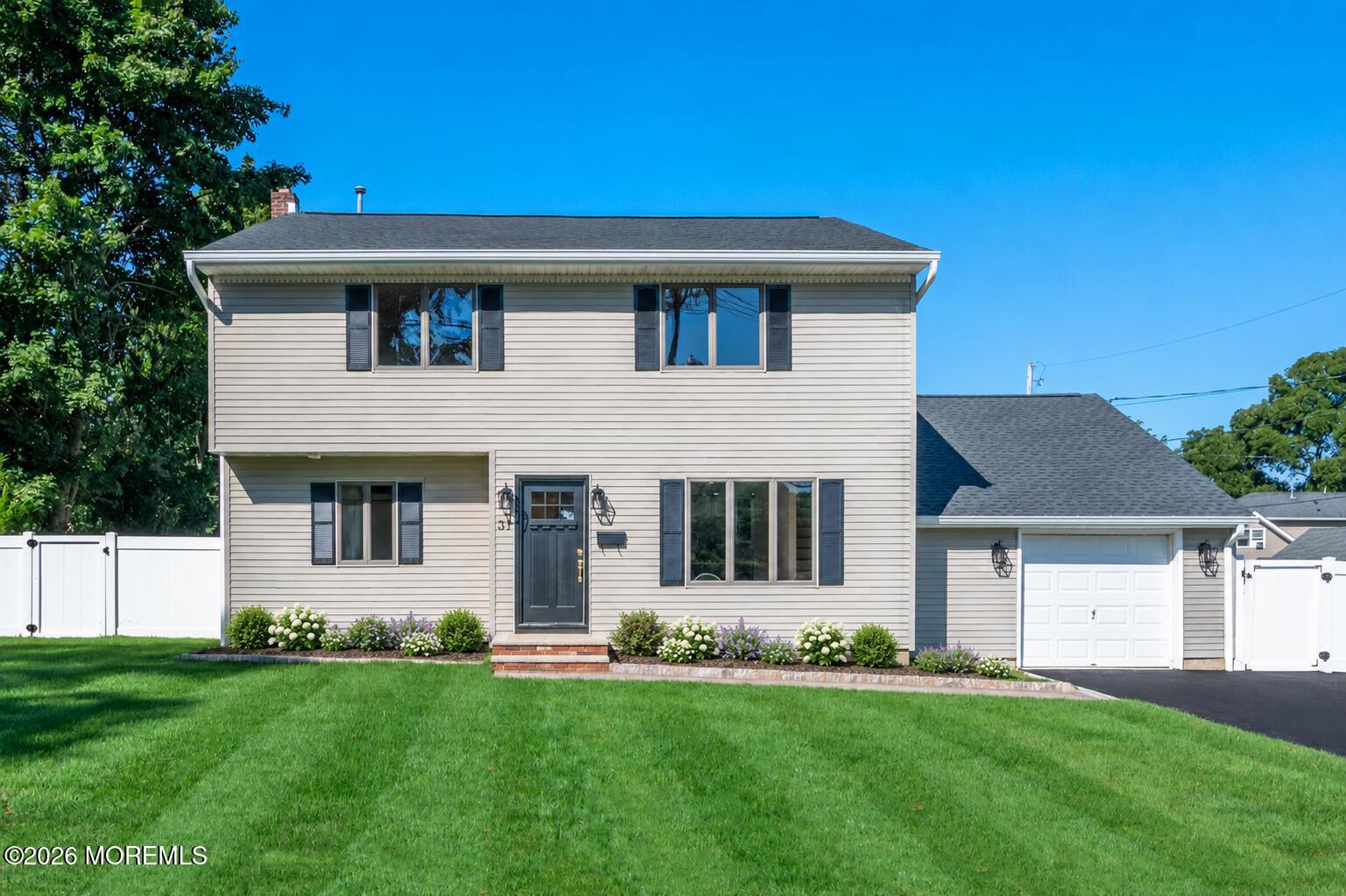31 Hosford Ave, Leonardo, NJ 07737