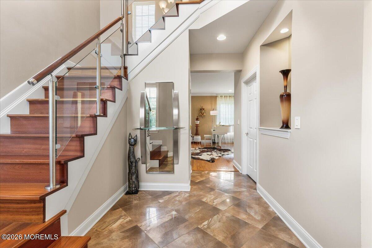170 Shinnecock Dr, Manalapan, NJ 07726