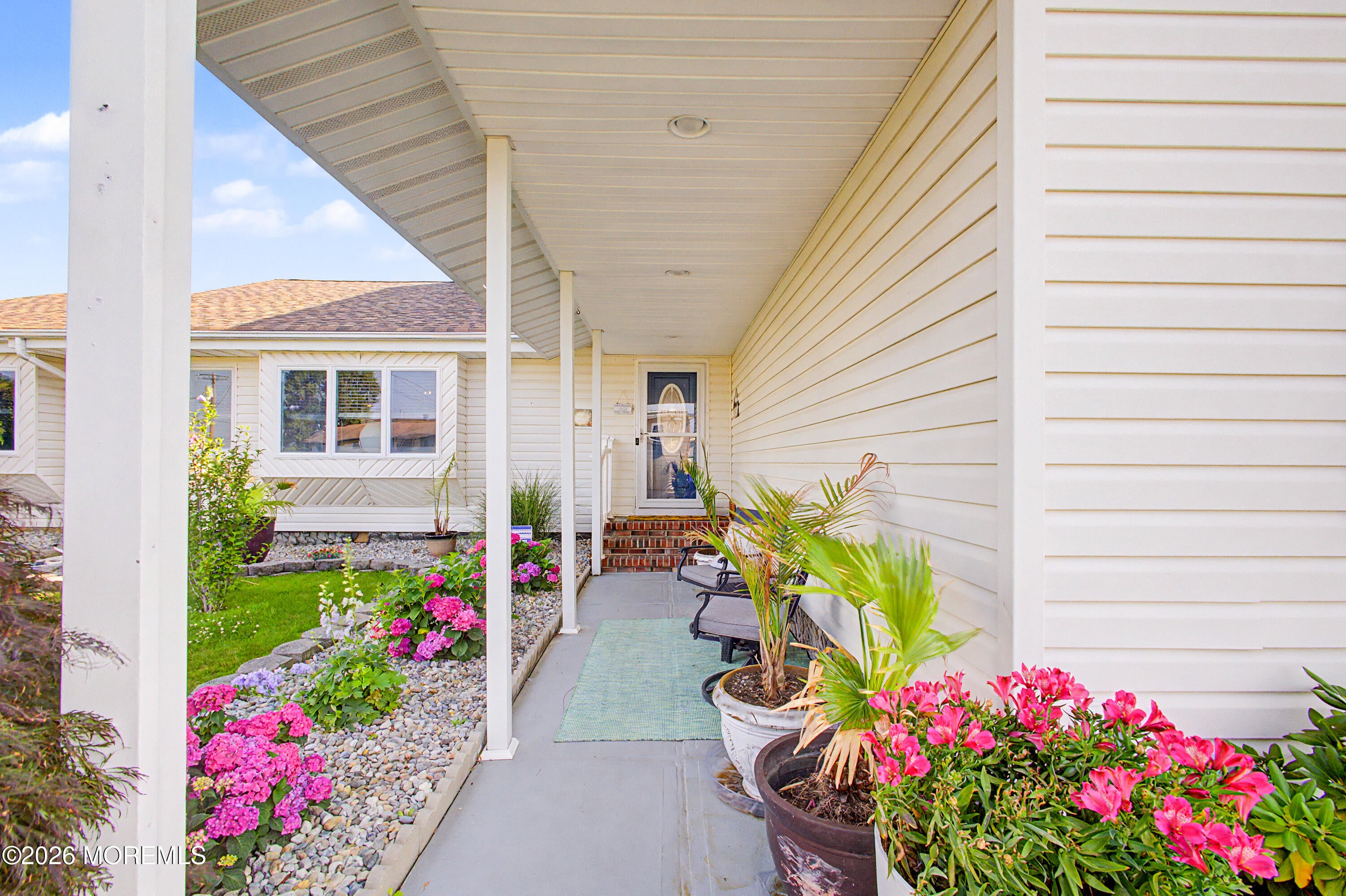 212 Riviera Dr, Toms River, NJ 08753 photo