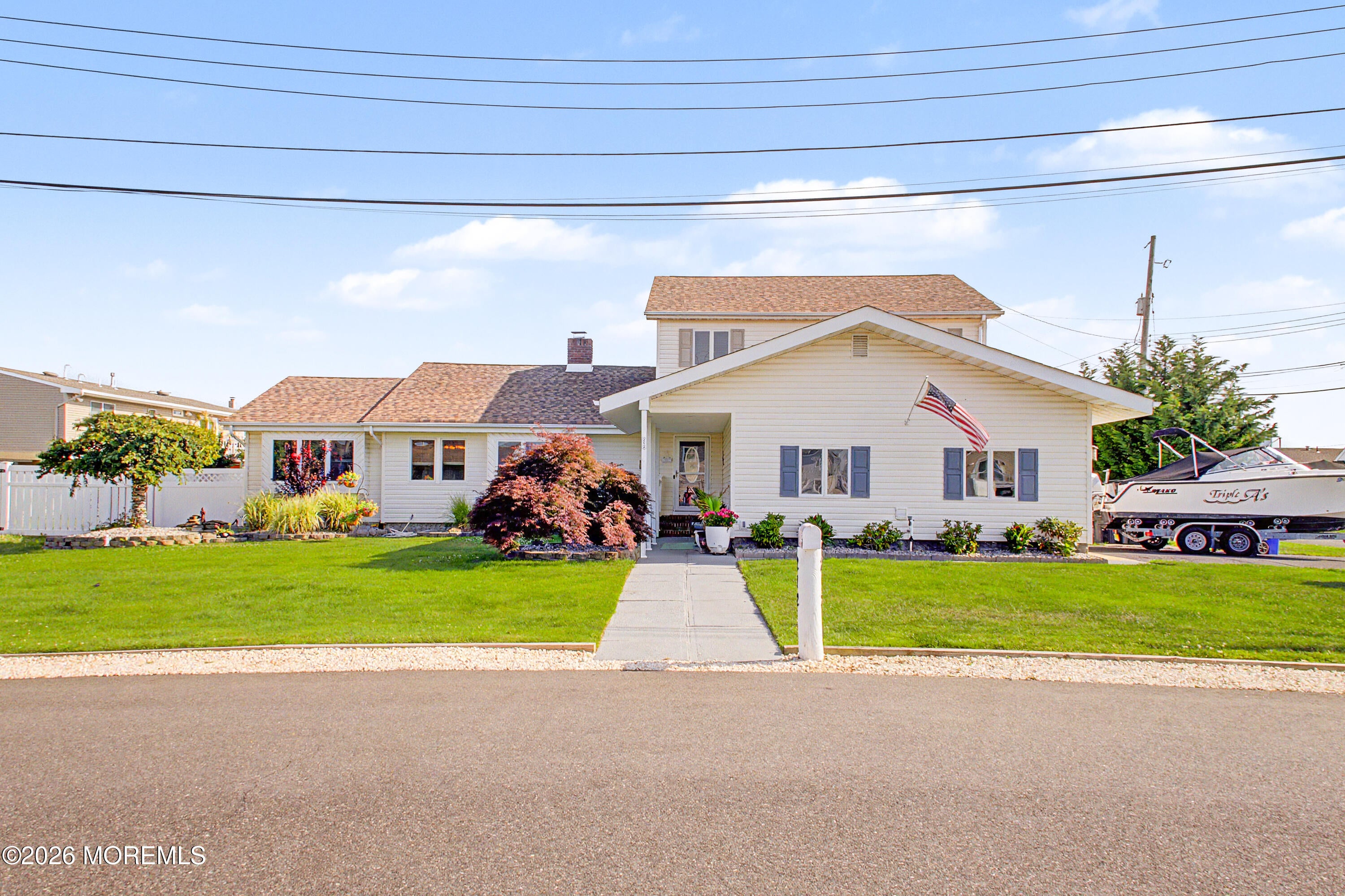 212 Riviera Dr, Toms River, NJ 08753
