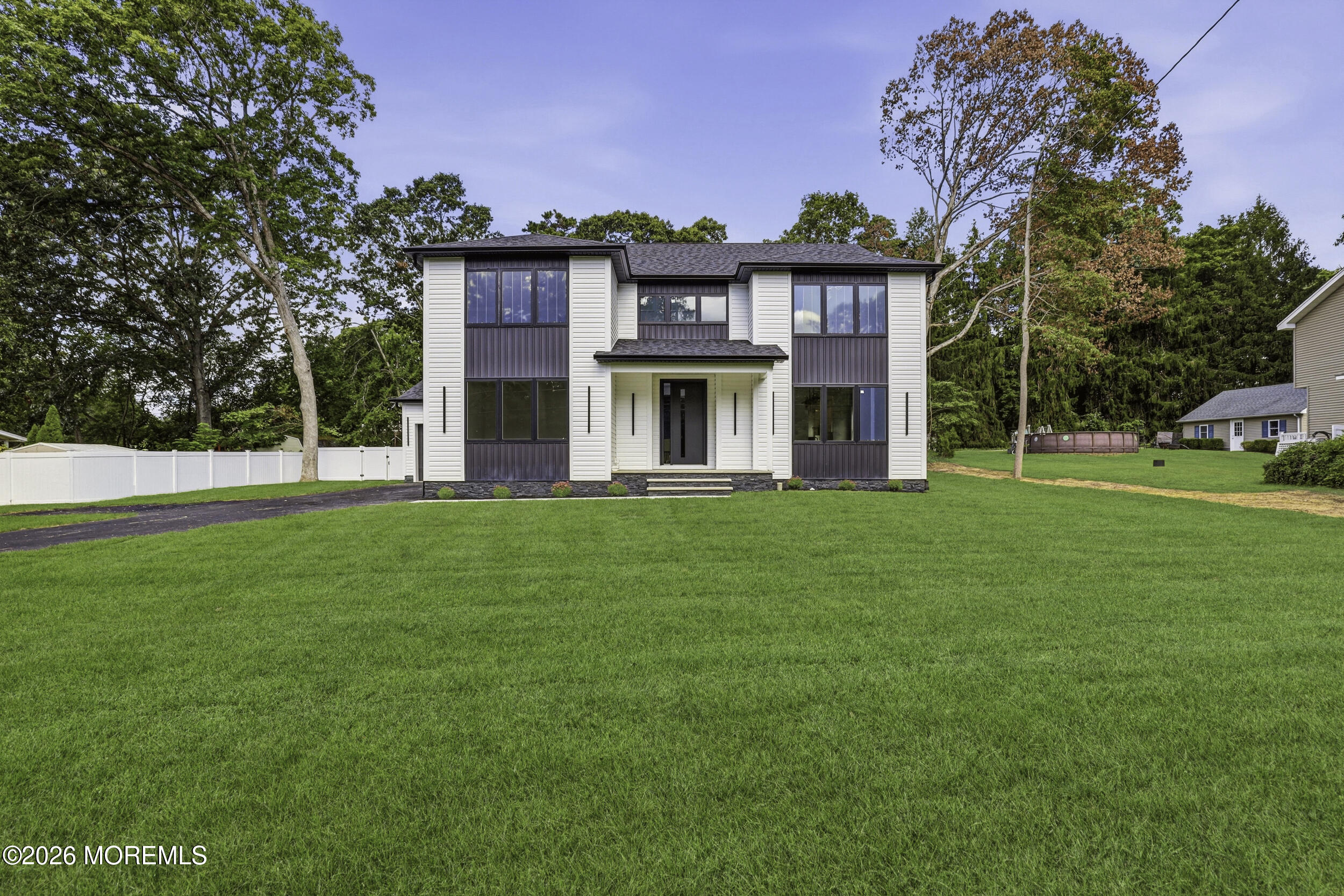 482 Freehold Rd, Jackson, NJ 08527
