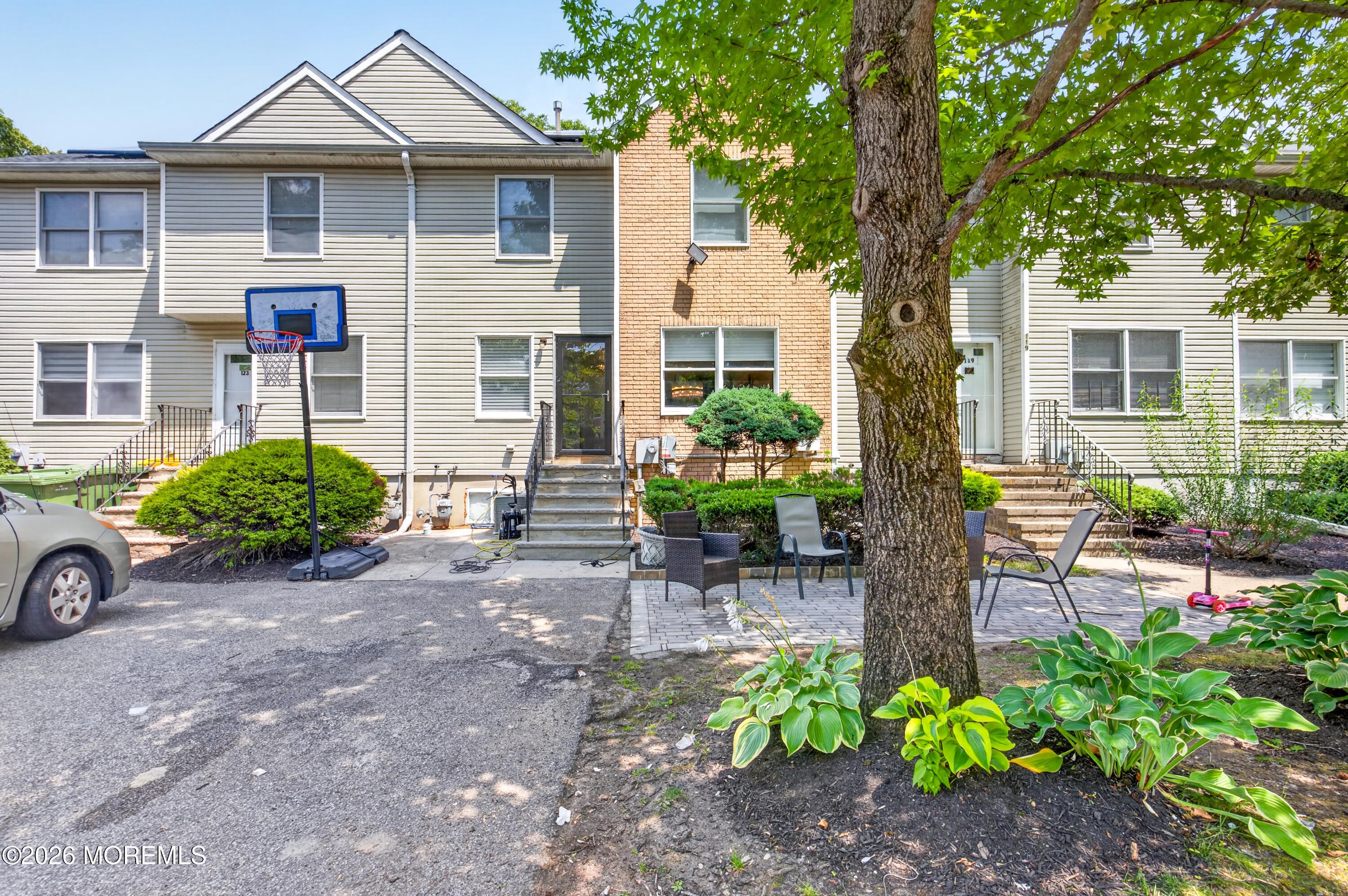 121 Forest Park Cir, Lakewood, NJ 08701 photo