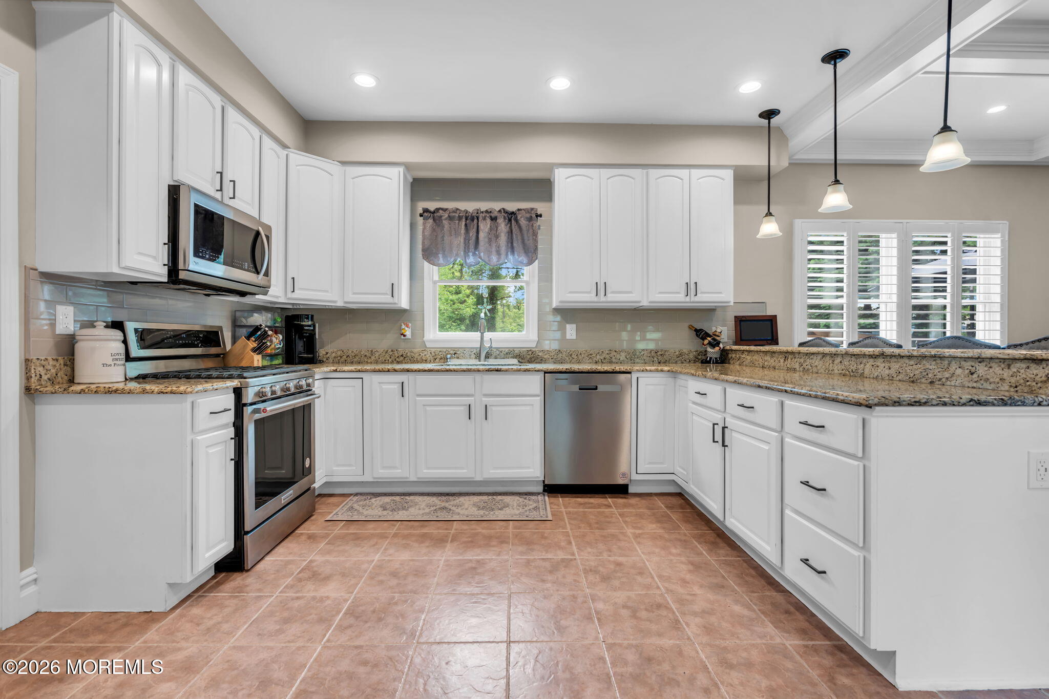 271 Kettle Creek Rd, Toms River, NJ 08753 photo