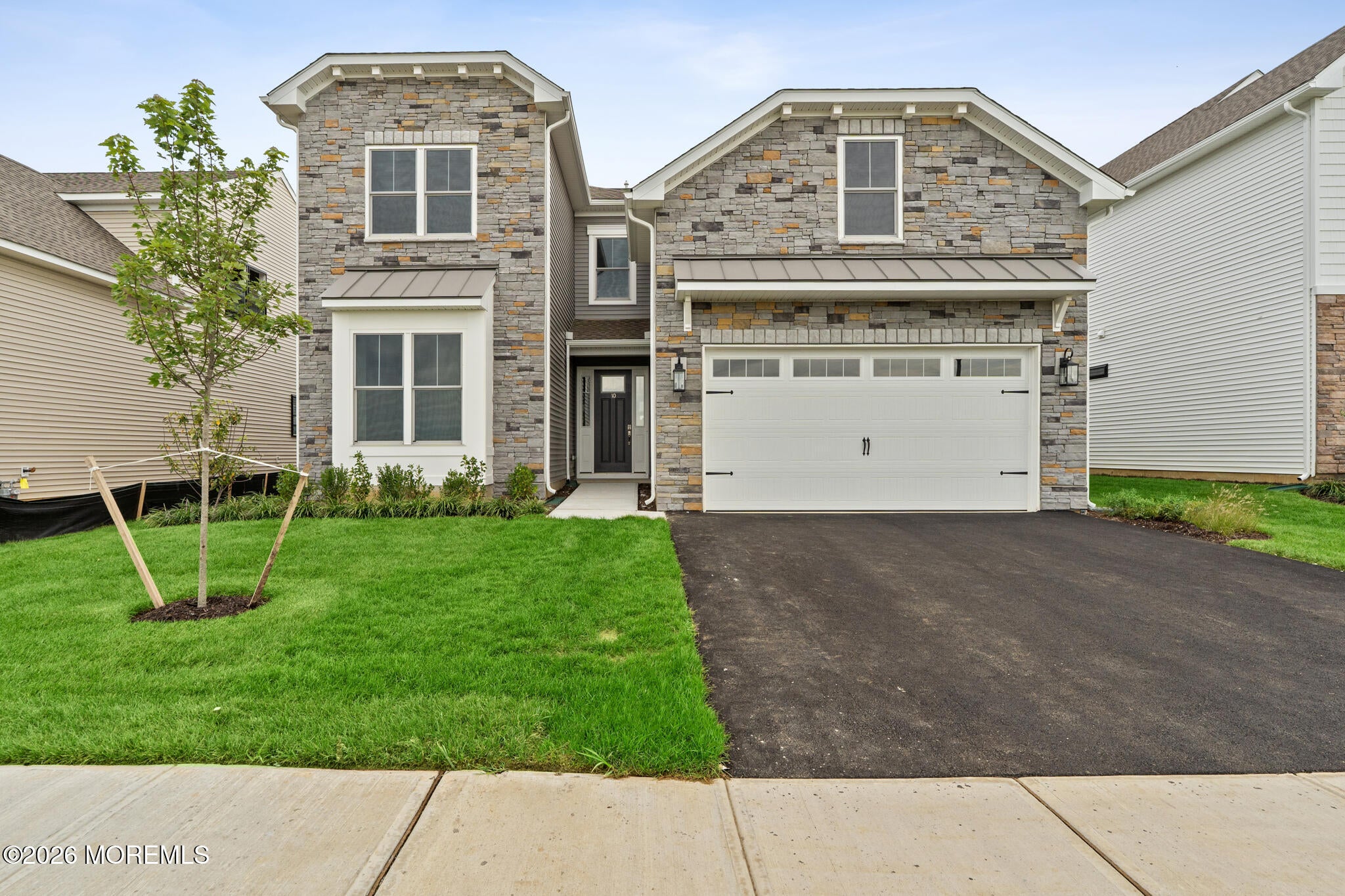 10 Dahlia Ct, Manalapan, NJ 07726