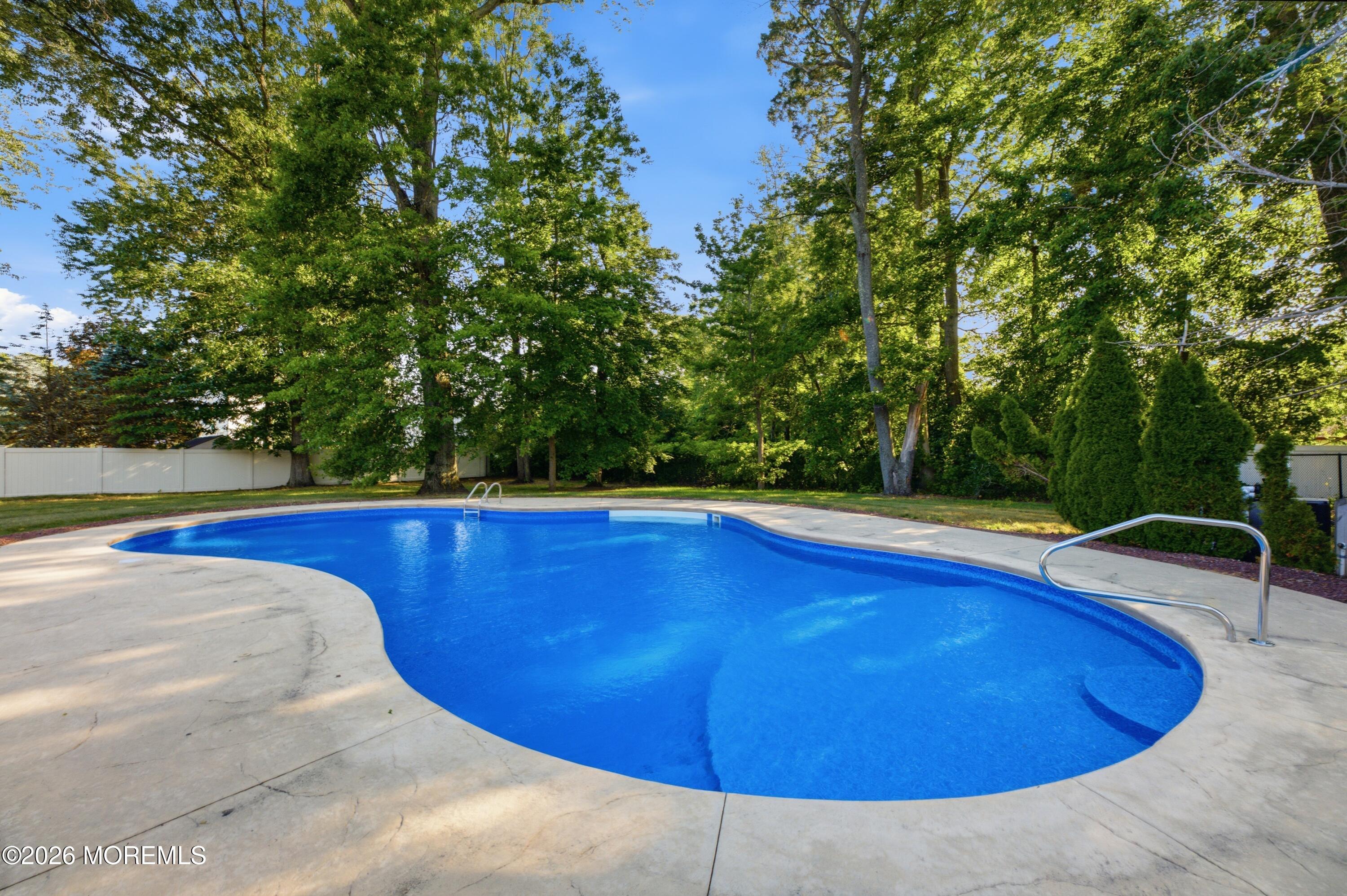 17 Santa Fe Ave, Old Bridge, NJ 08857