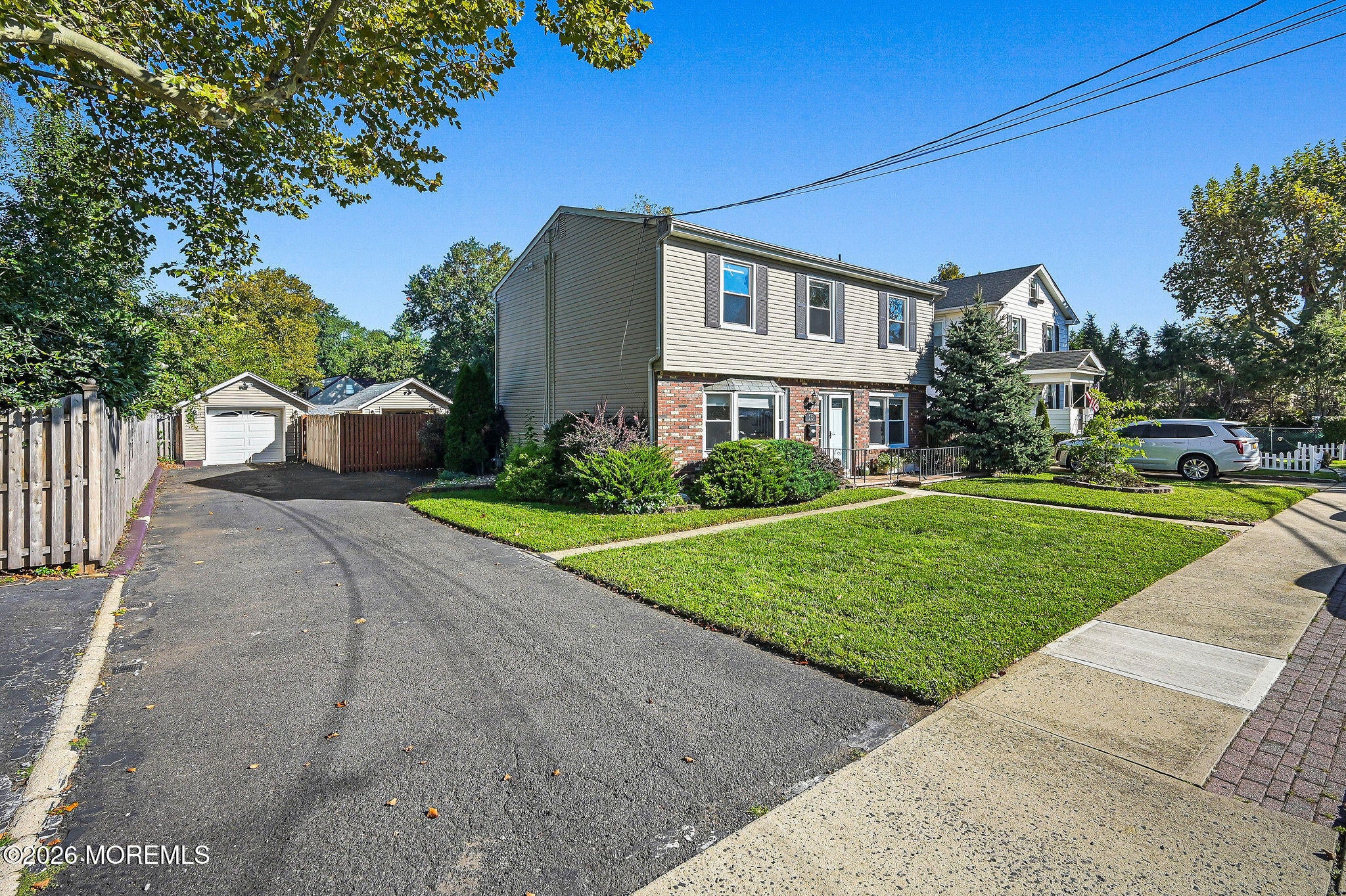 15 Jackson St, Keyport, NJ 07735