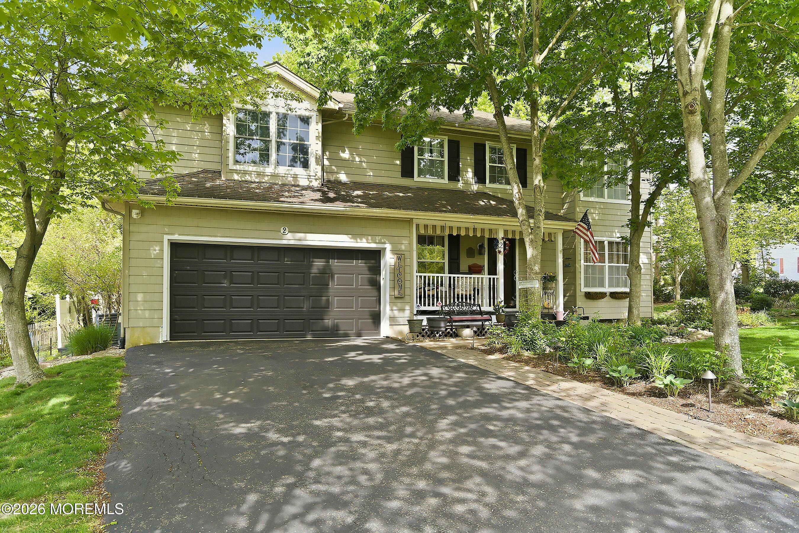 2 Maiden Ln, Toms River, NJ 08753