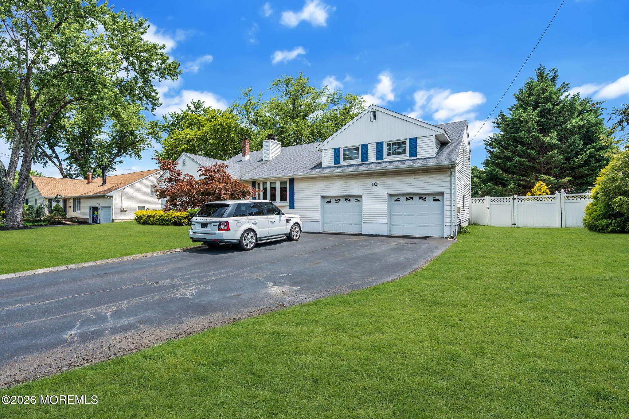 10 Homestead Pl, Holmdel, NJ 07733 photo
