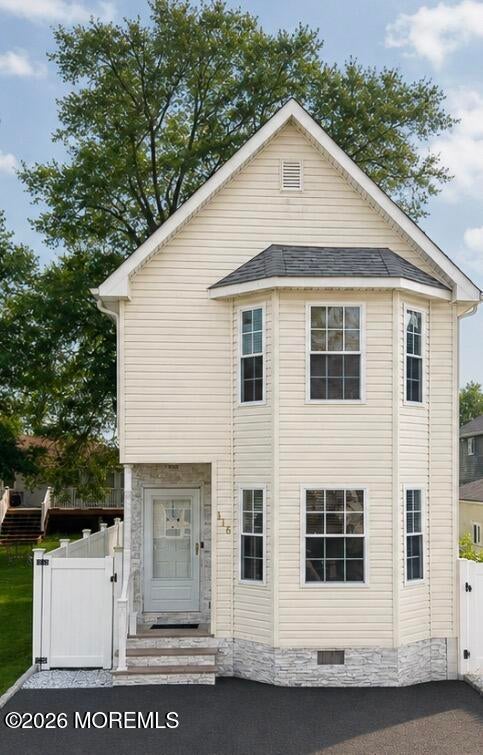816 Center St, Union Beach, NJ 07735