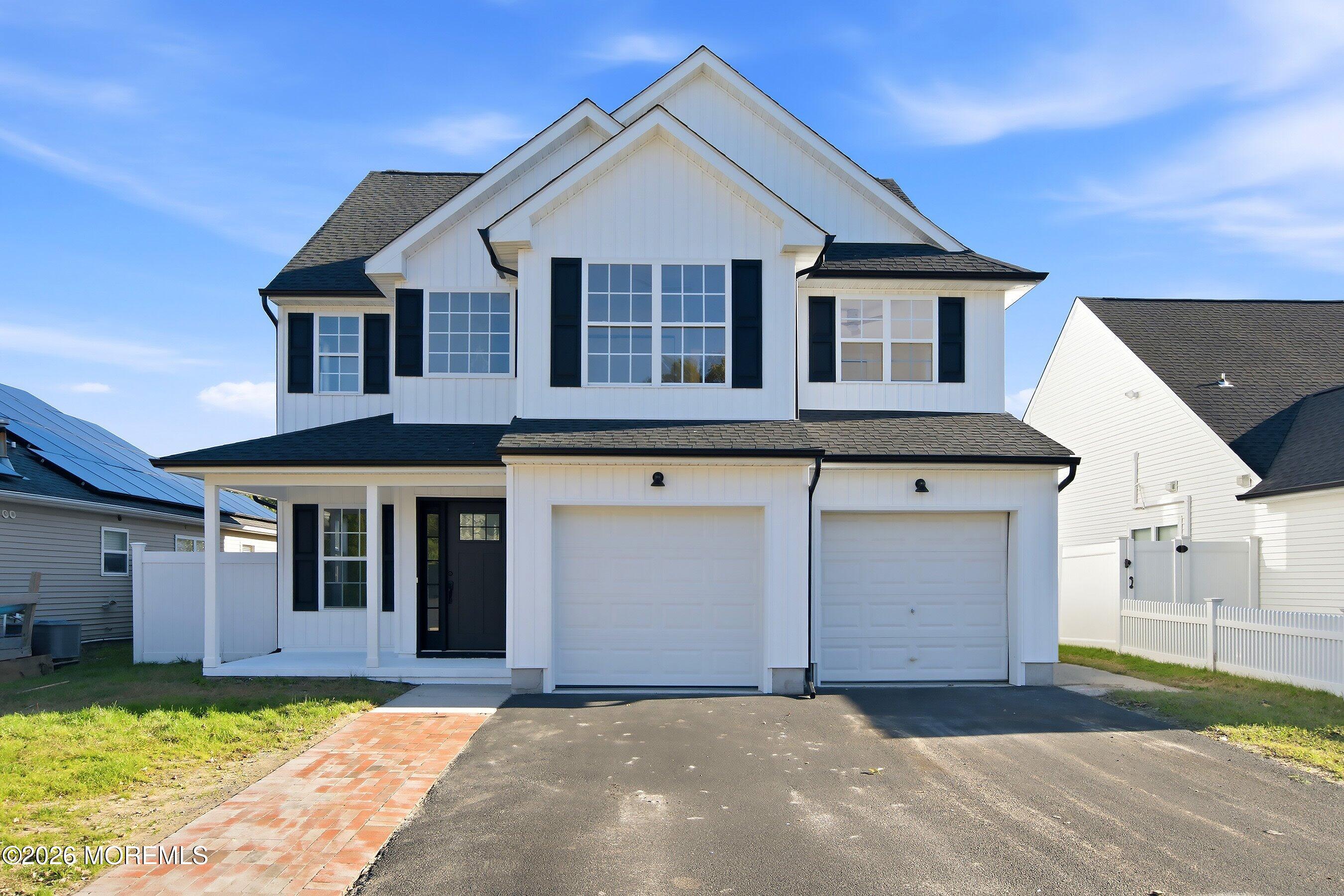 31 Dolphin Cir, Bayville, NJ 08721