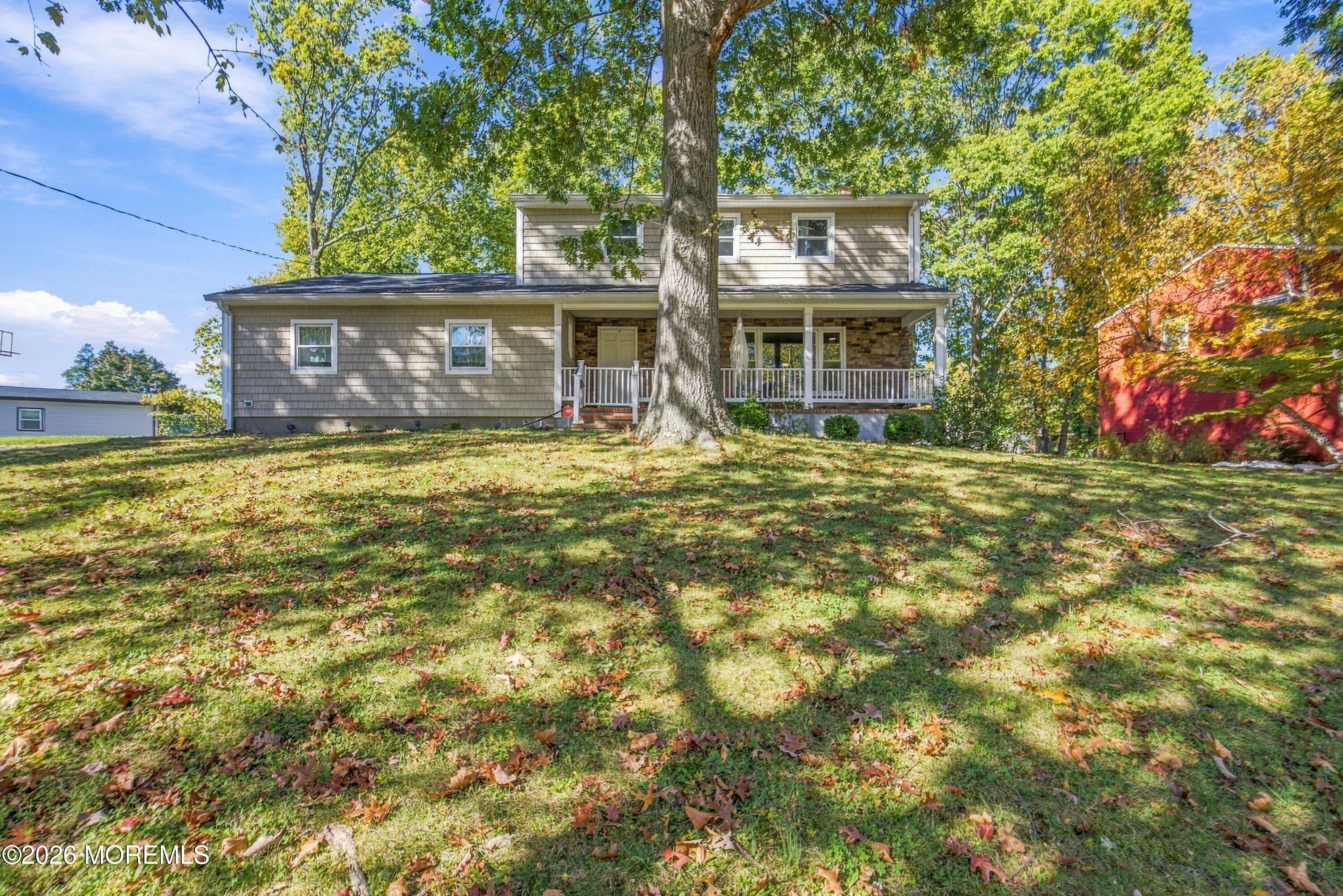 27 Surrey Ln, Eatontown, NJ 07724 photo