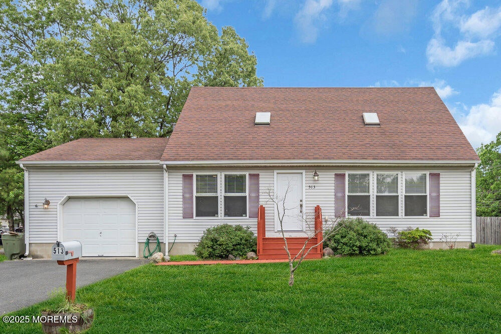 513 Harding Ave, Toms River, NJ 08753