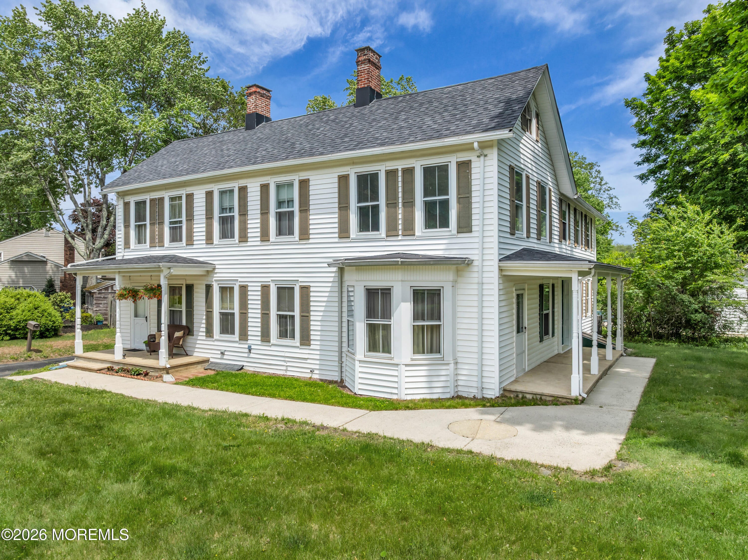 43 Devonshire Ct, Middletown, NJ 07748