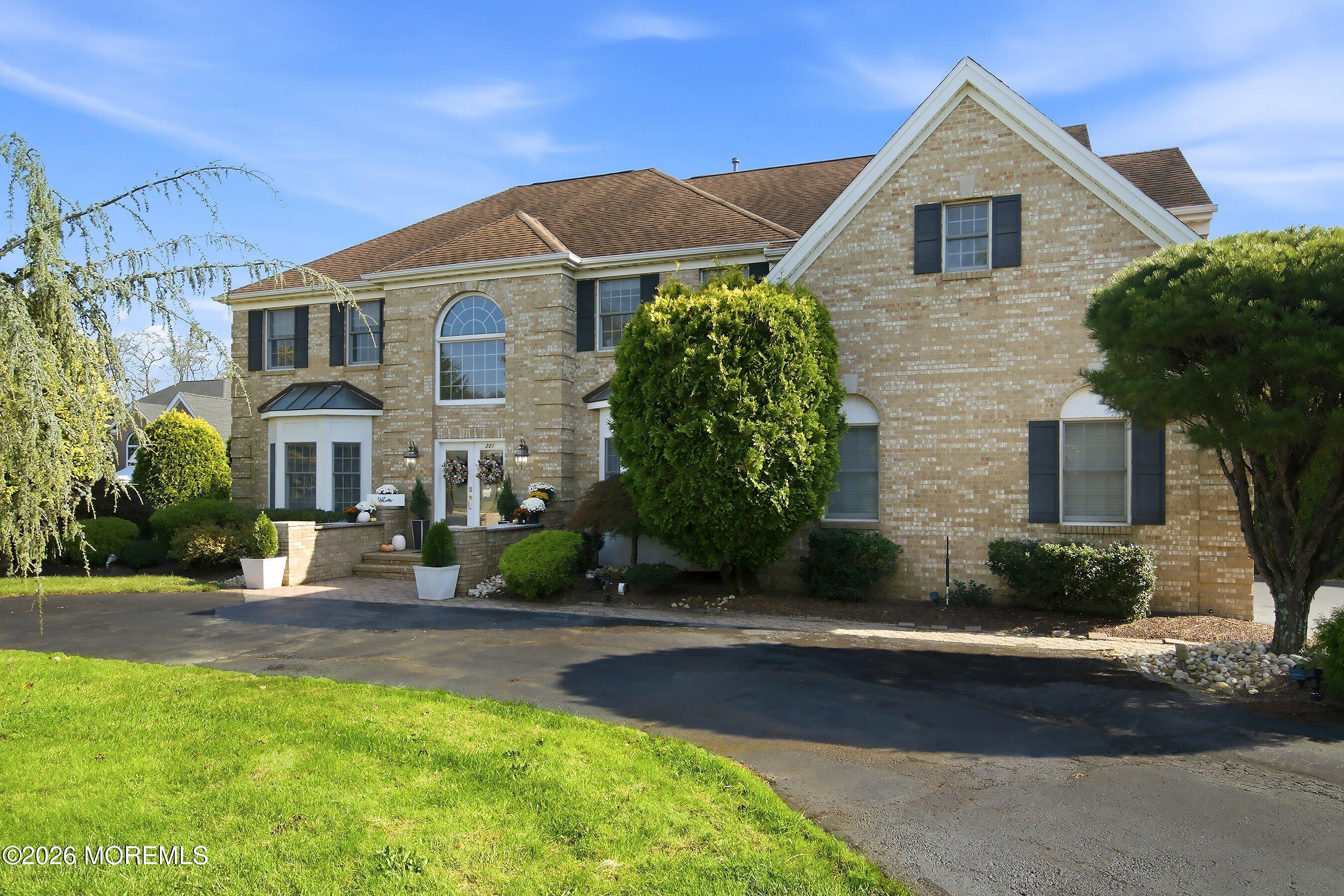221 Verdant Ct, Freehold, NJ 07728 photo