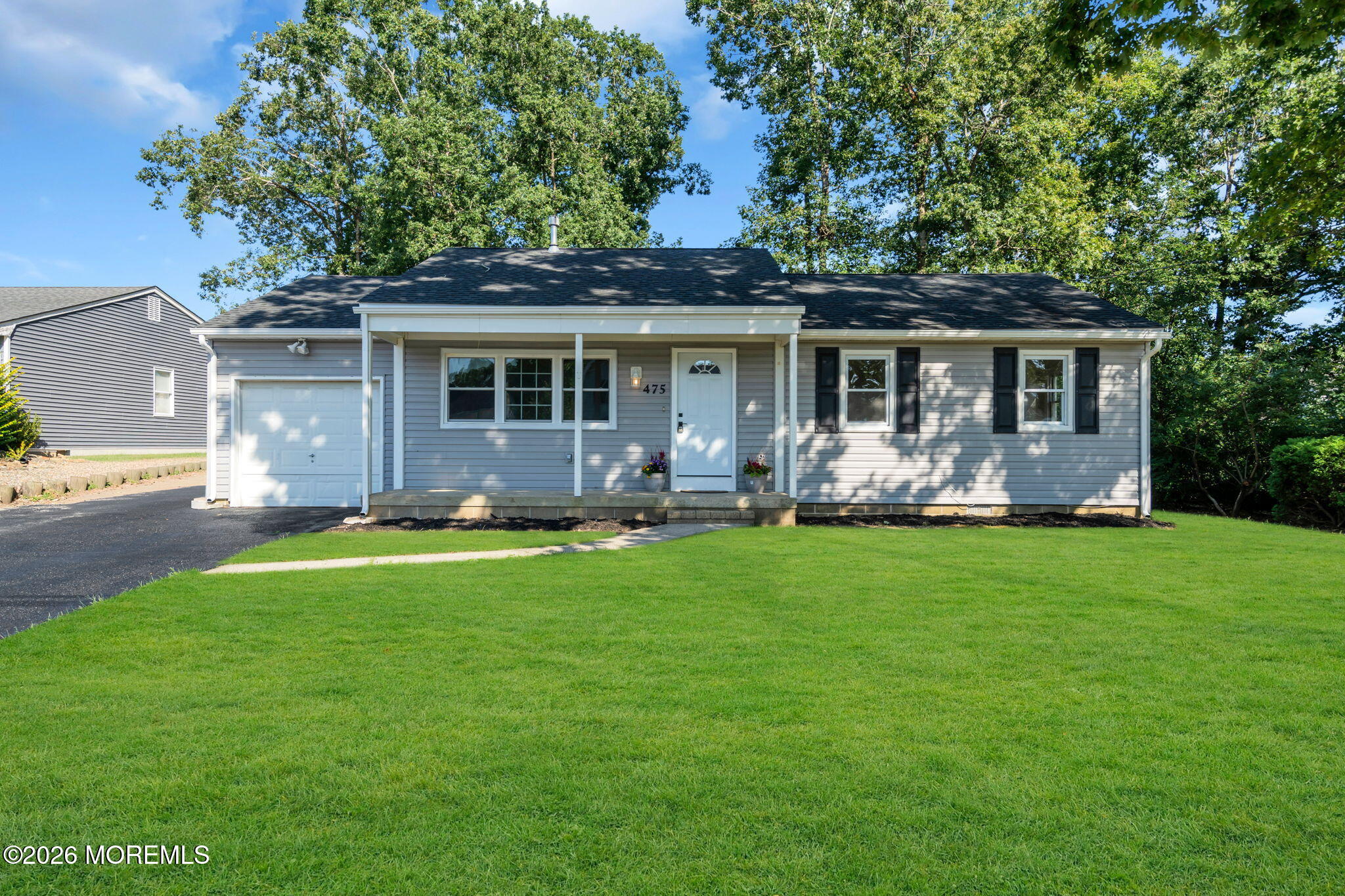 475 Lighthouse Dr, Manahawkin, NJ 08050 photo