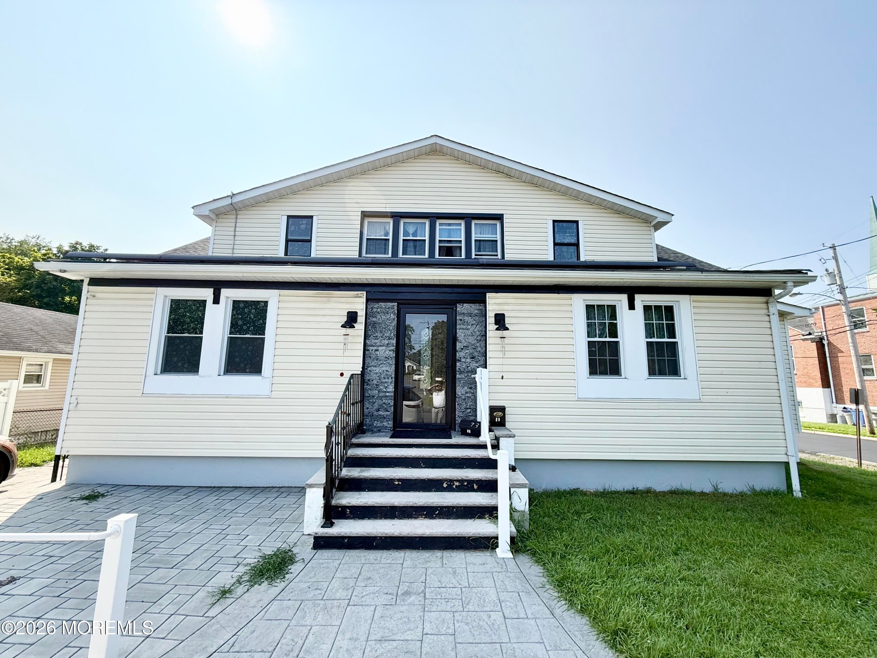 73 Laurence Pkwy, Laurence Harbor, NJ 08879