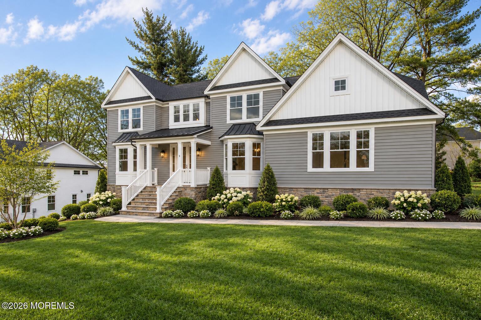 3 Barrington Ct, Holmdel, NJ 07733
