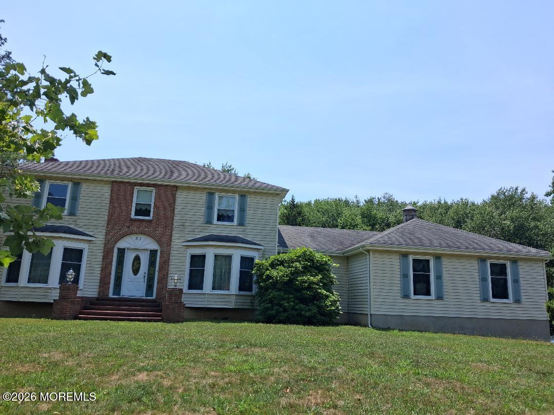 31 Hunt Rd, Freehold, NJ 07728