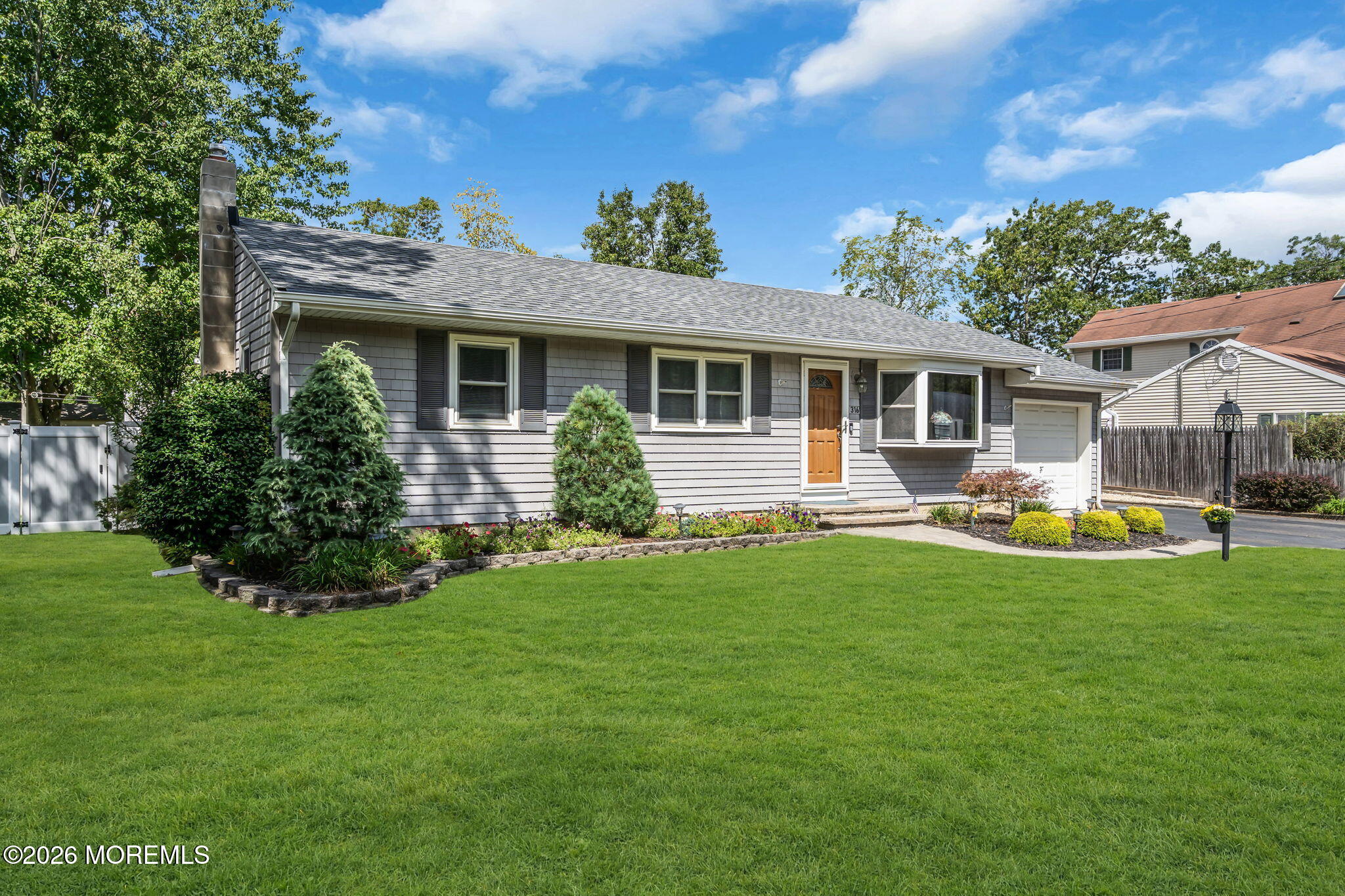 316 Anchor Ave, Beachwood, NJ 08722