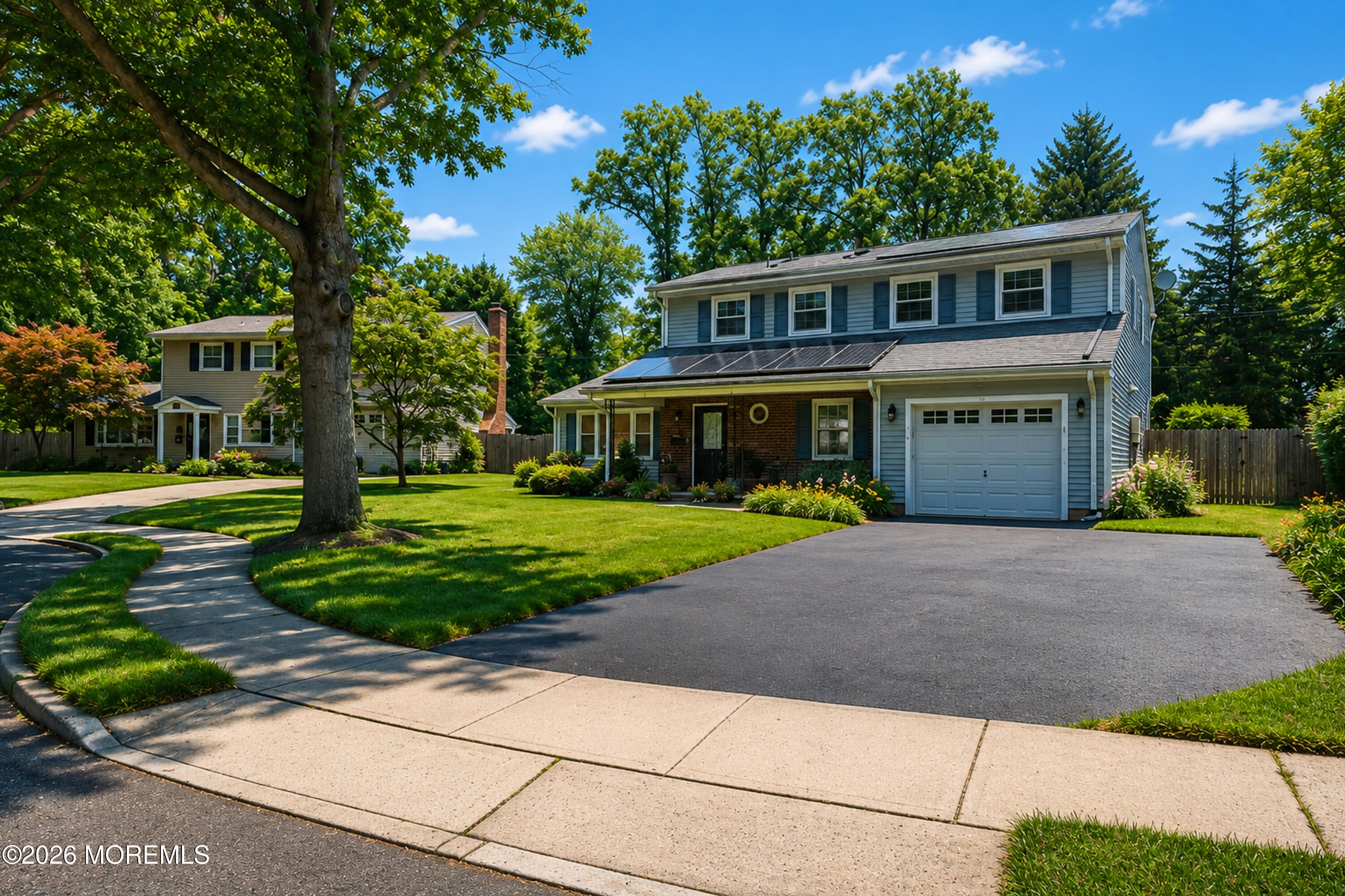 10 Violante Ct, Eatontown, NJ 07724