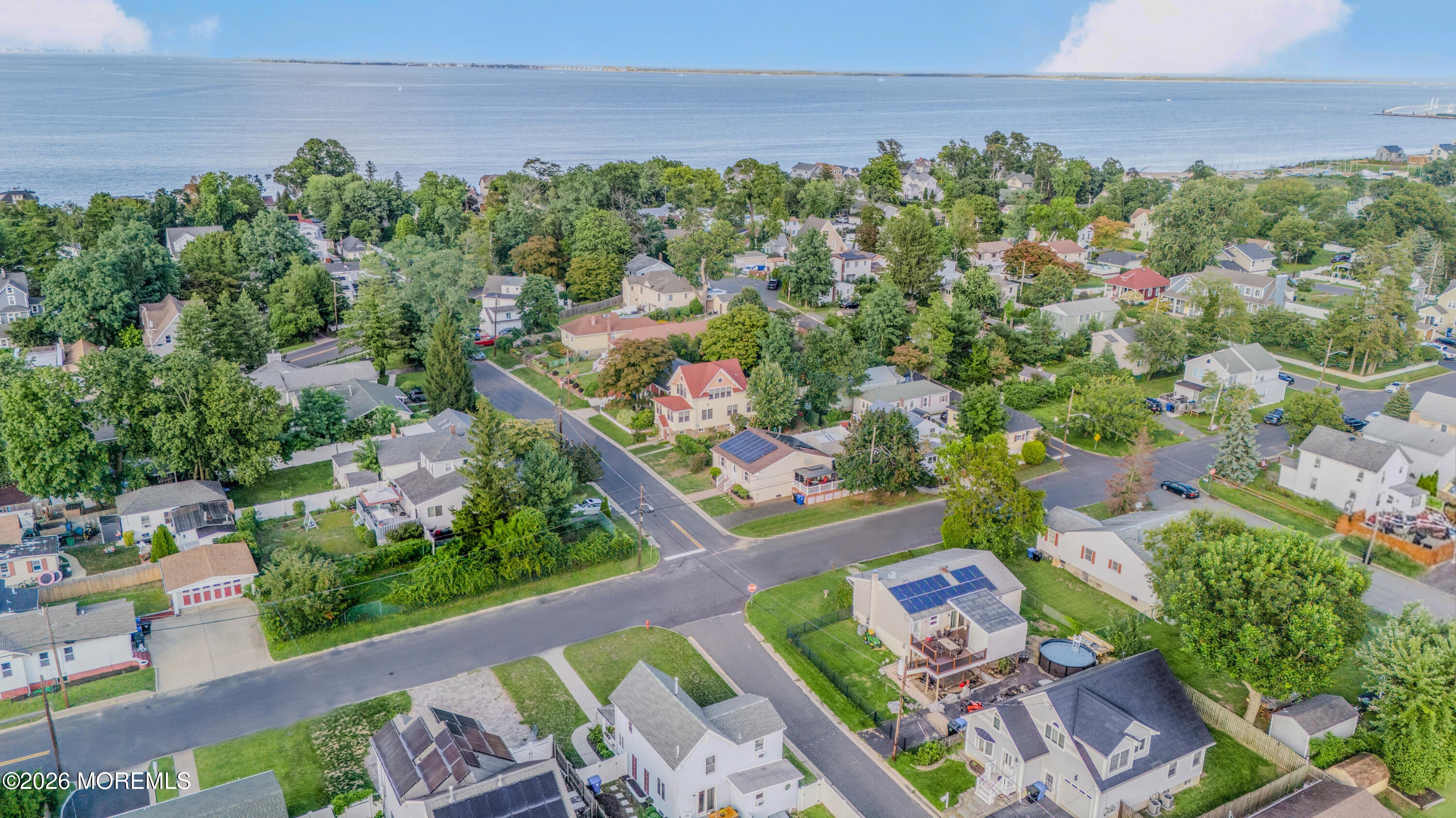 12 Raritan Ave, Leonardo, NJ 07737 photo
