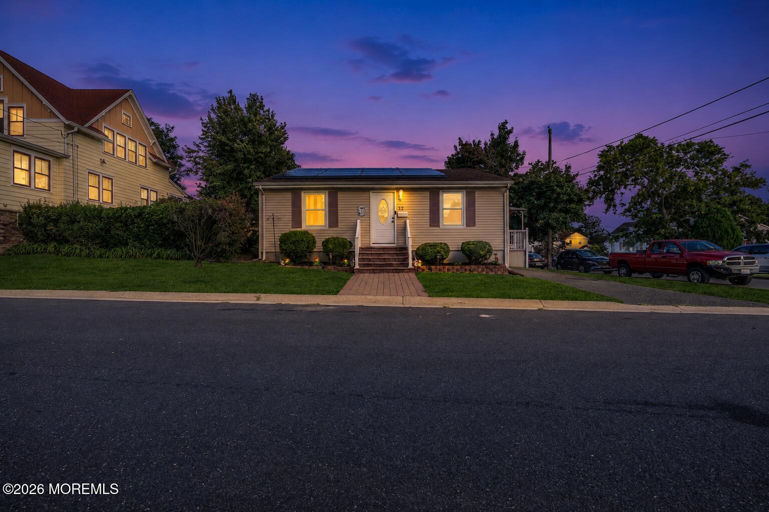 12 Raritan Ave, Leonardo, NJ 07737 photo