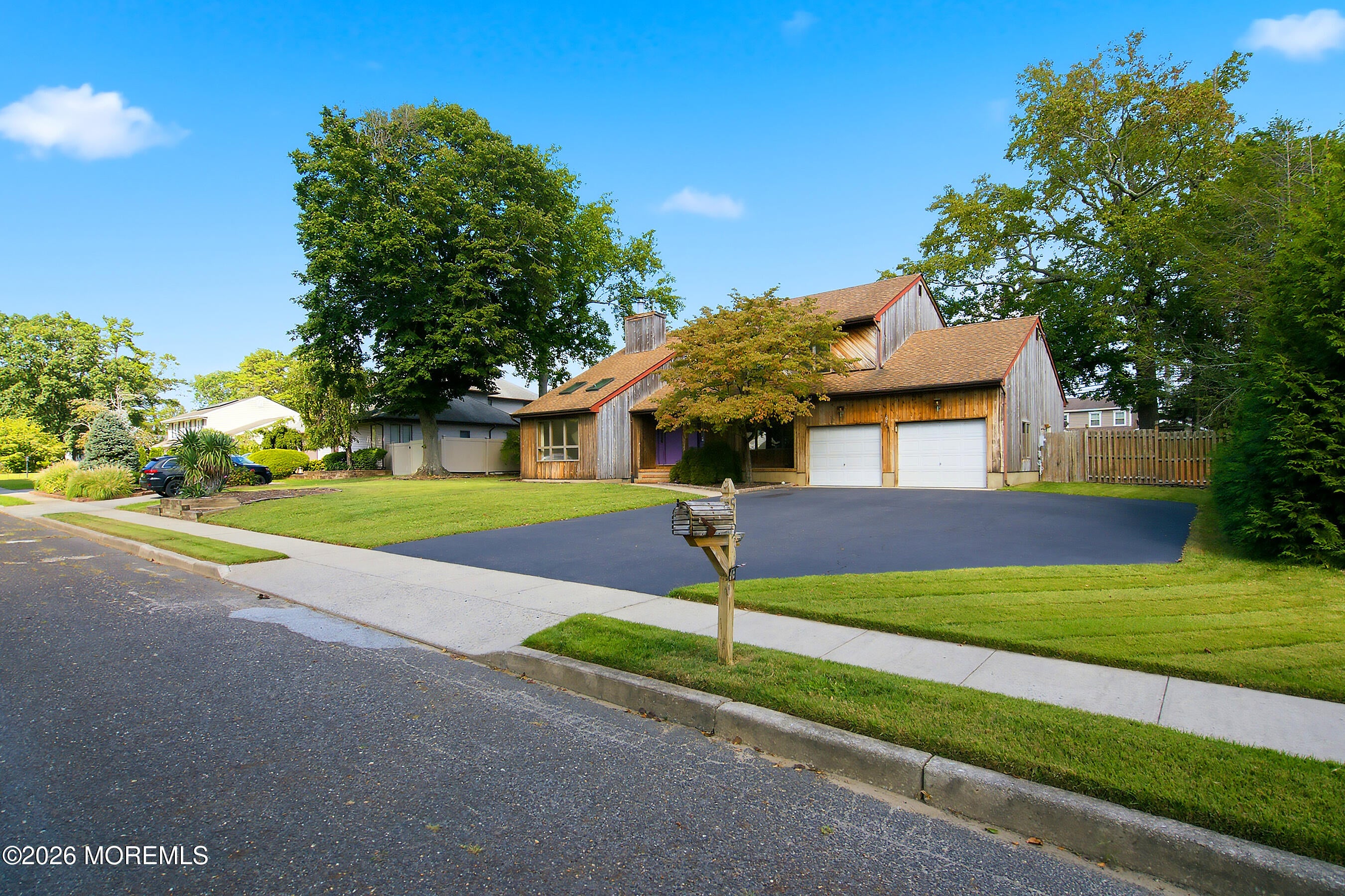 519 Ilexberry Ln, Toms River, NJ 08753 photo