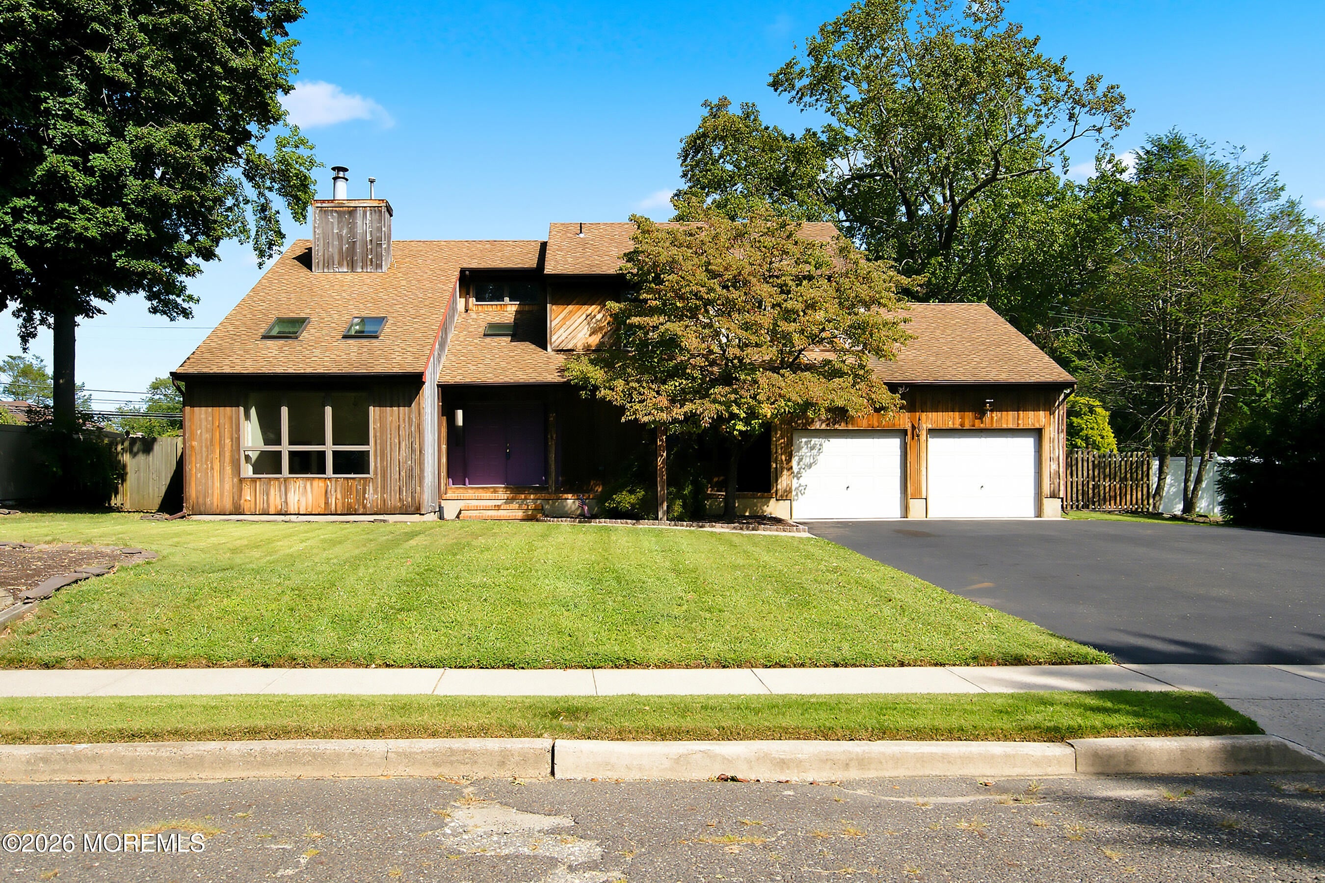 519 Ilexberry Ln, Toms River, NJ 08753