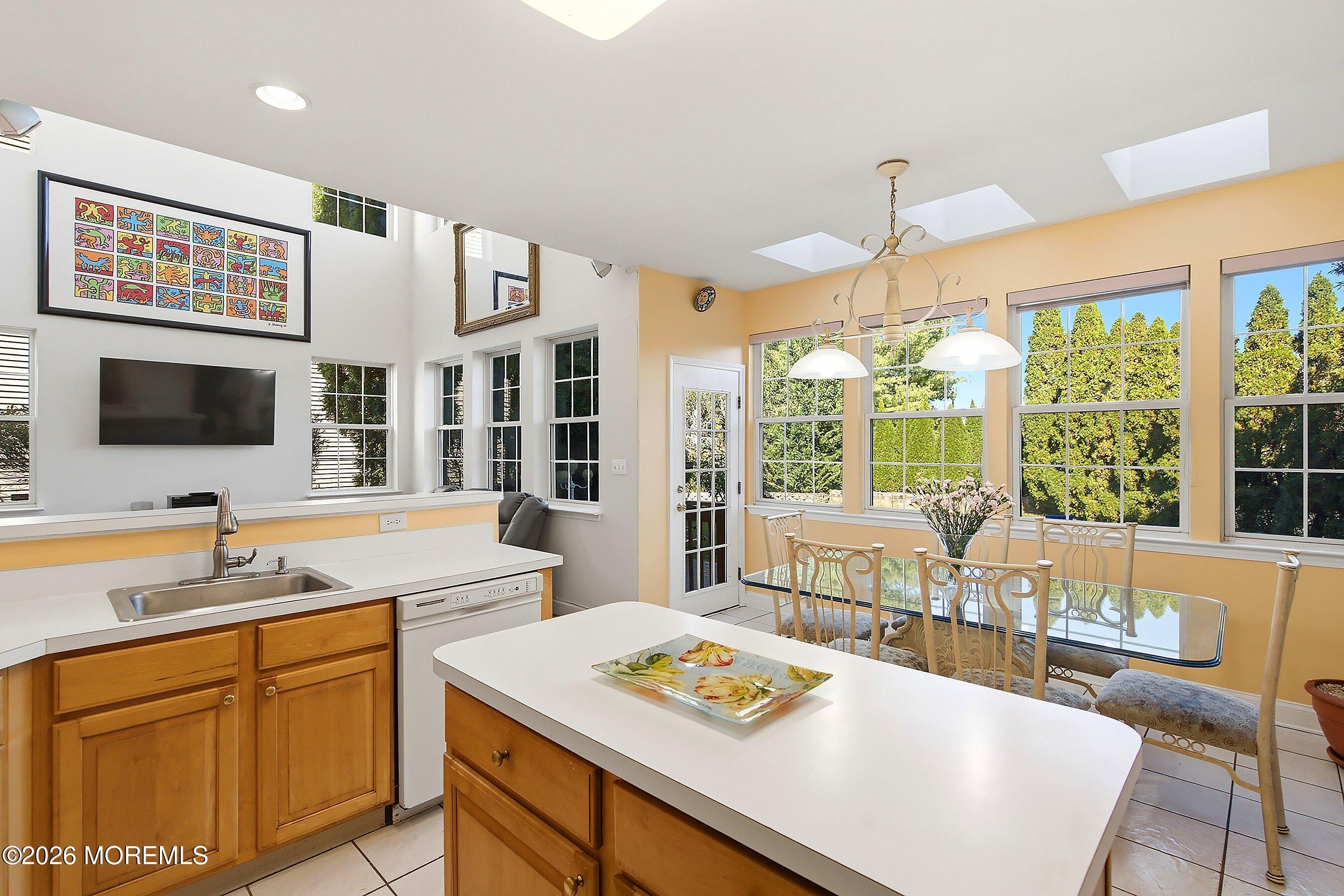 63 Winged Foot Dr, Manalapan, NJ 07726 photo