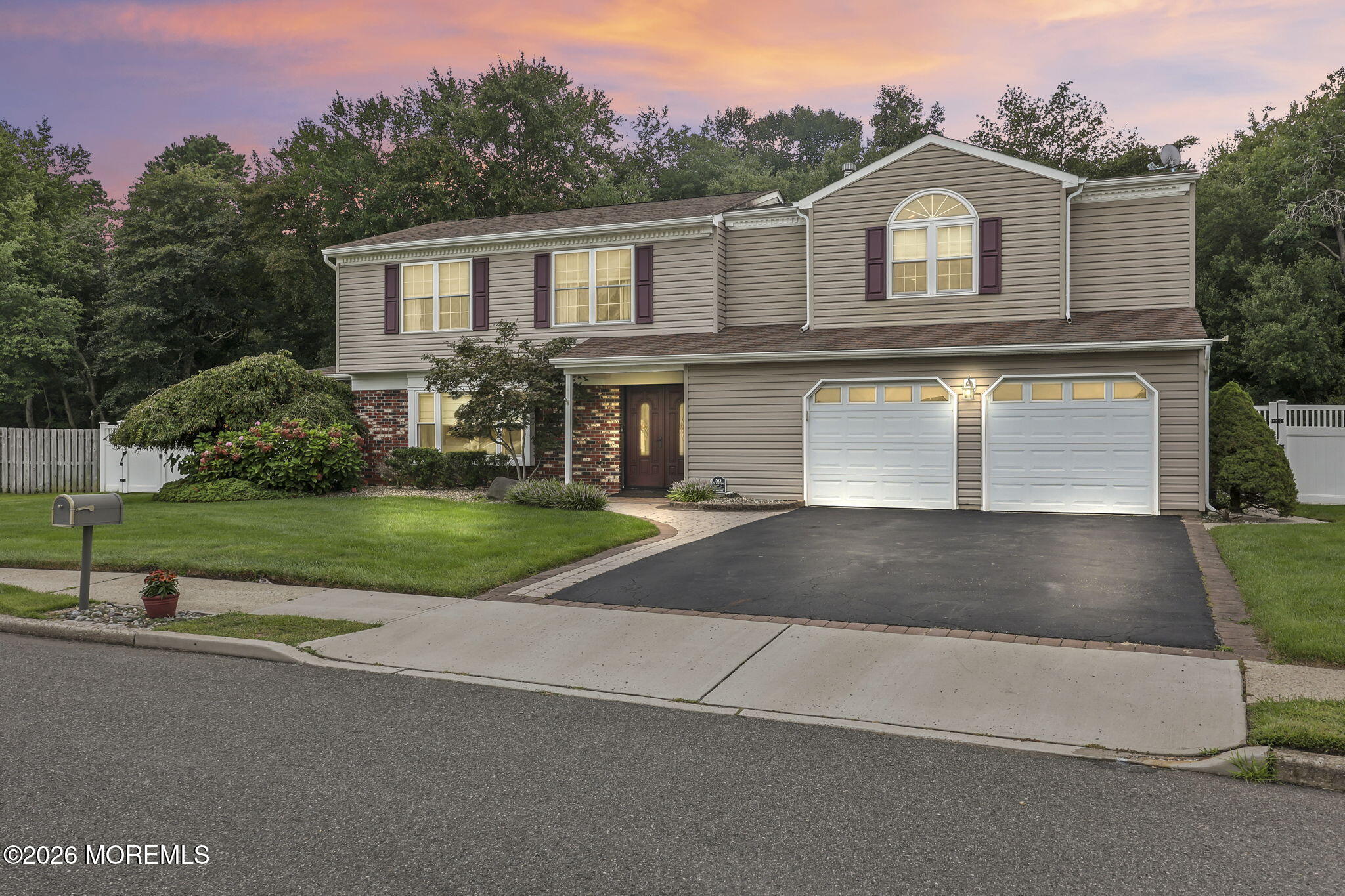 55 Hedgewood Rd, Howell, NJ 07731