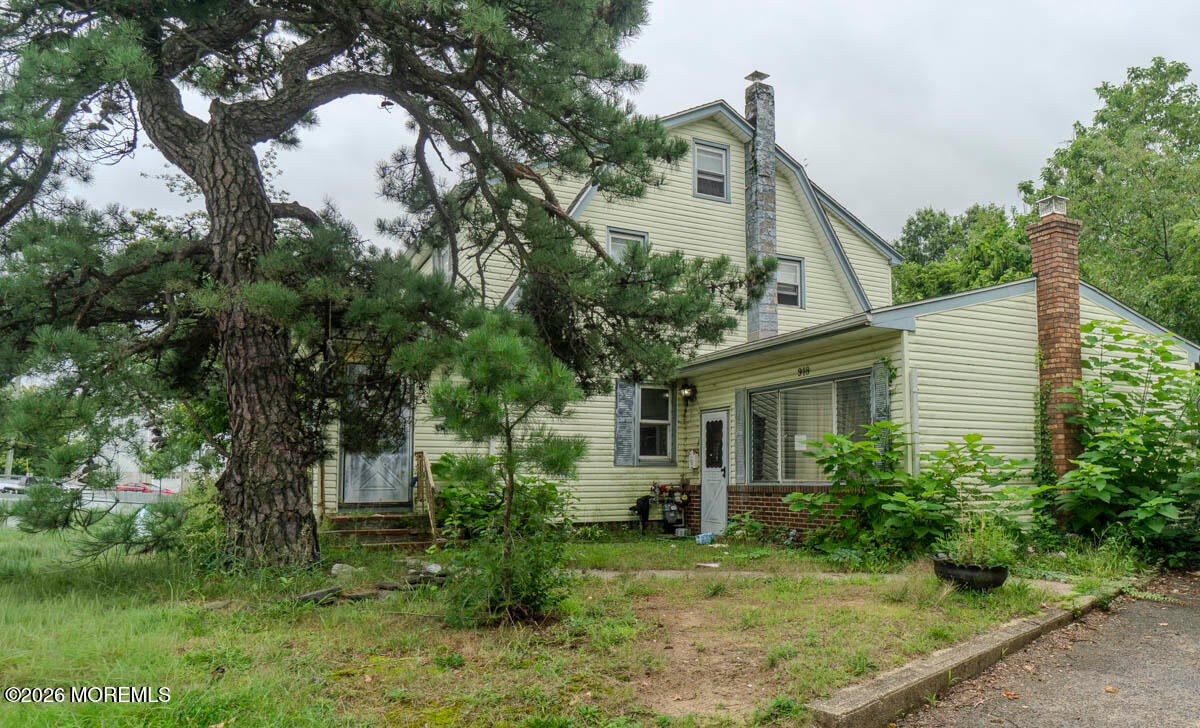918 7 Street St, Union Beach, NJ 07735