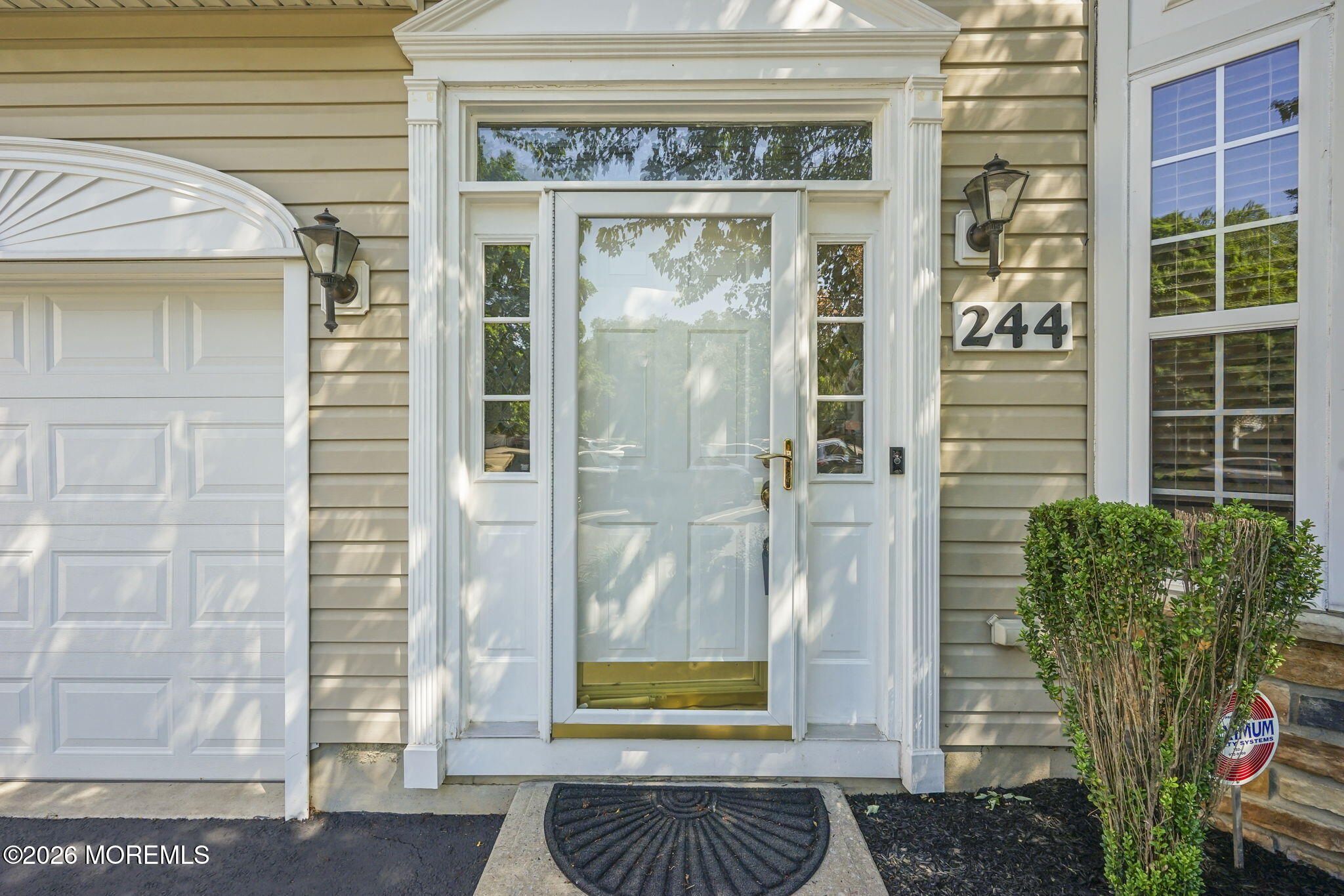 244 Shinnecock Dr, Manalapan, NJ 07726 photo