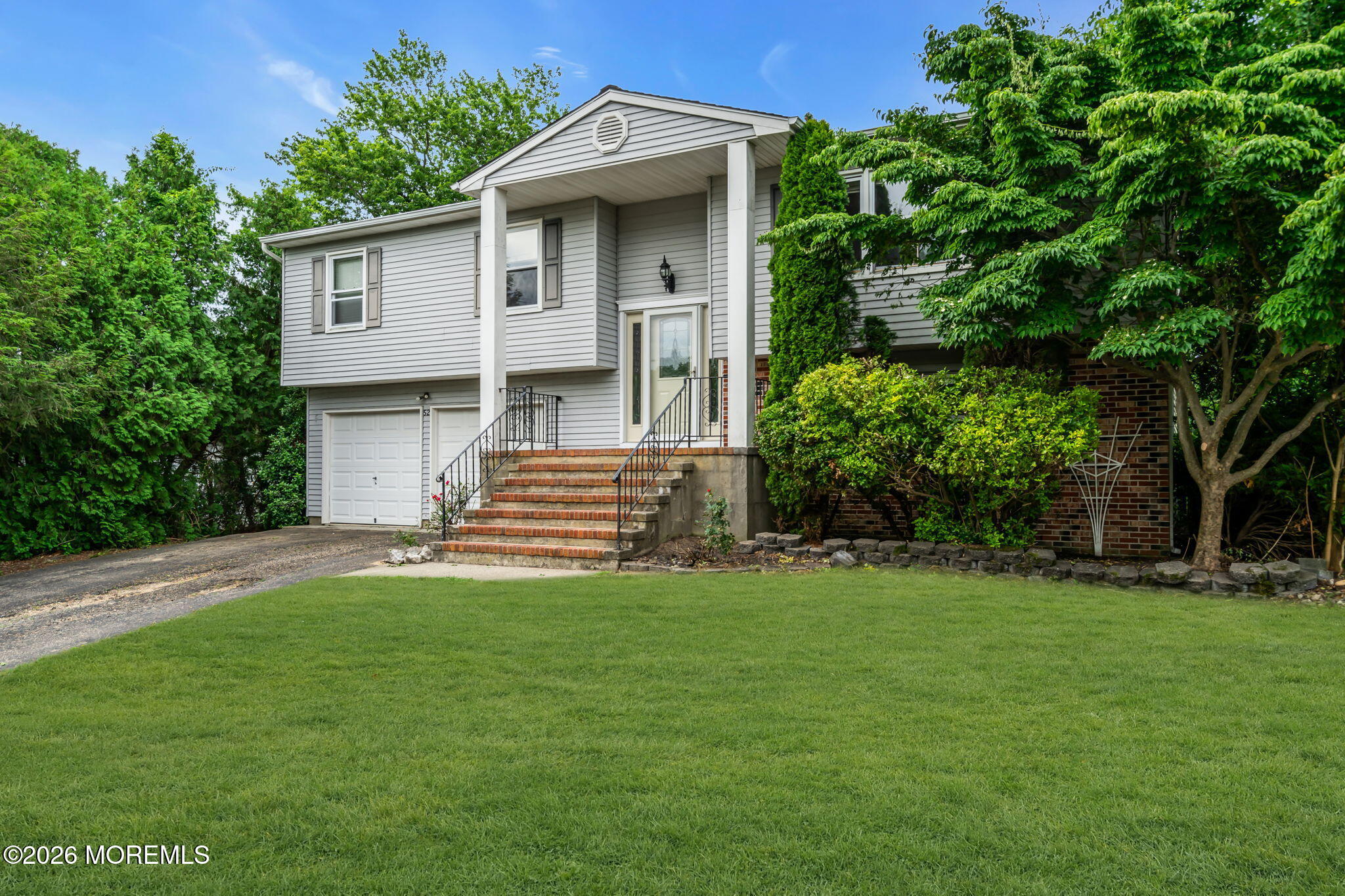 52 Lorelei Dr, Howell, NJ 07731 photo
