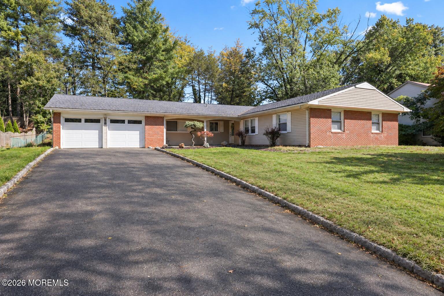 58 Knox Ln, Manalapan, NJ 07726
