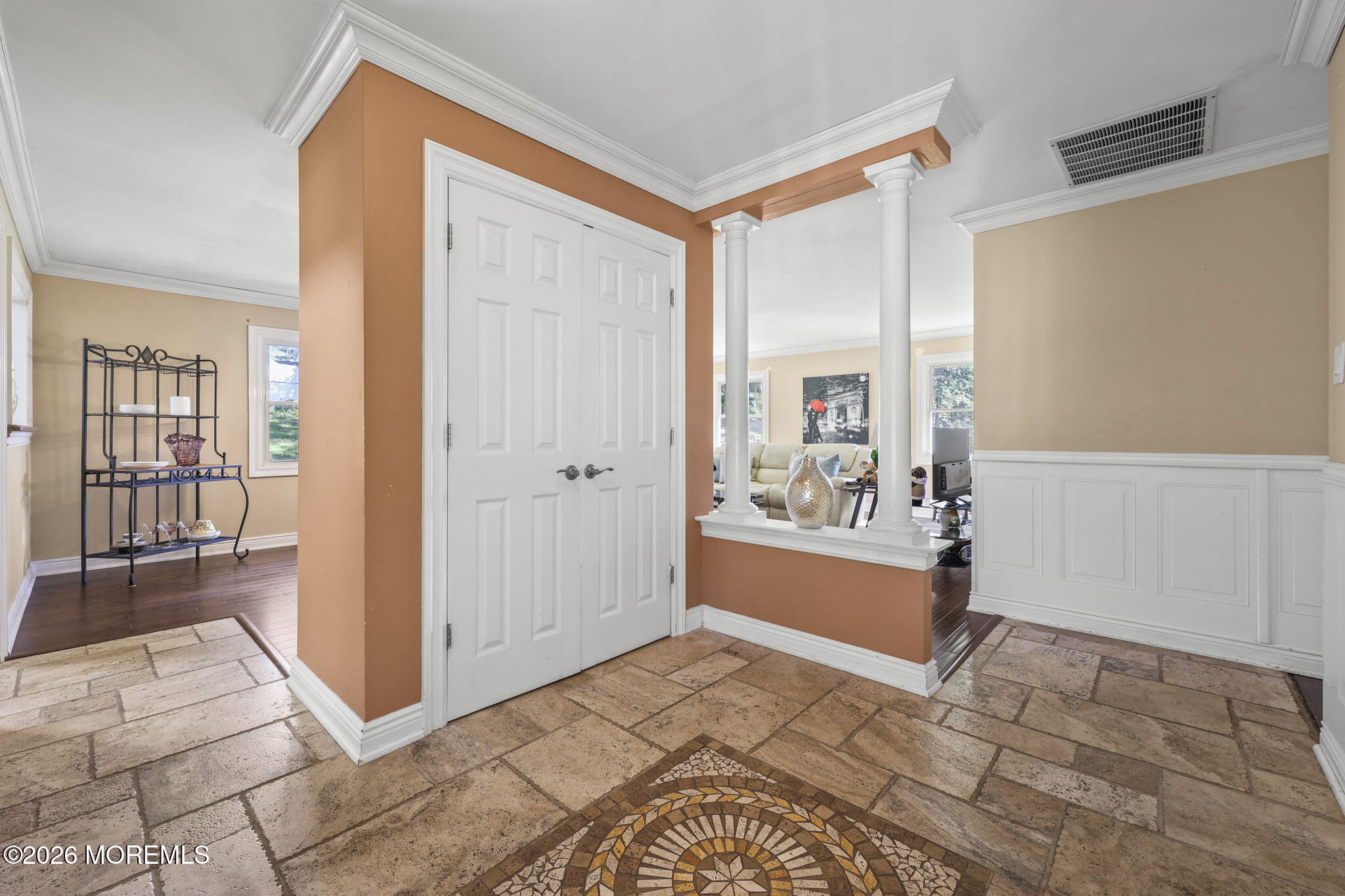 58 Knox Ln, Manalapan, NJ 07726 photo