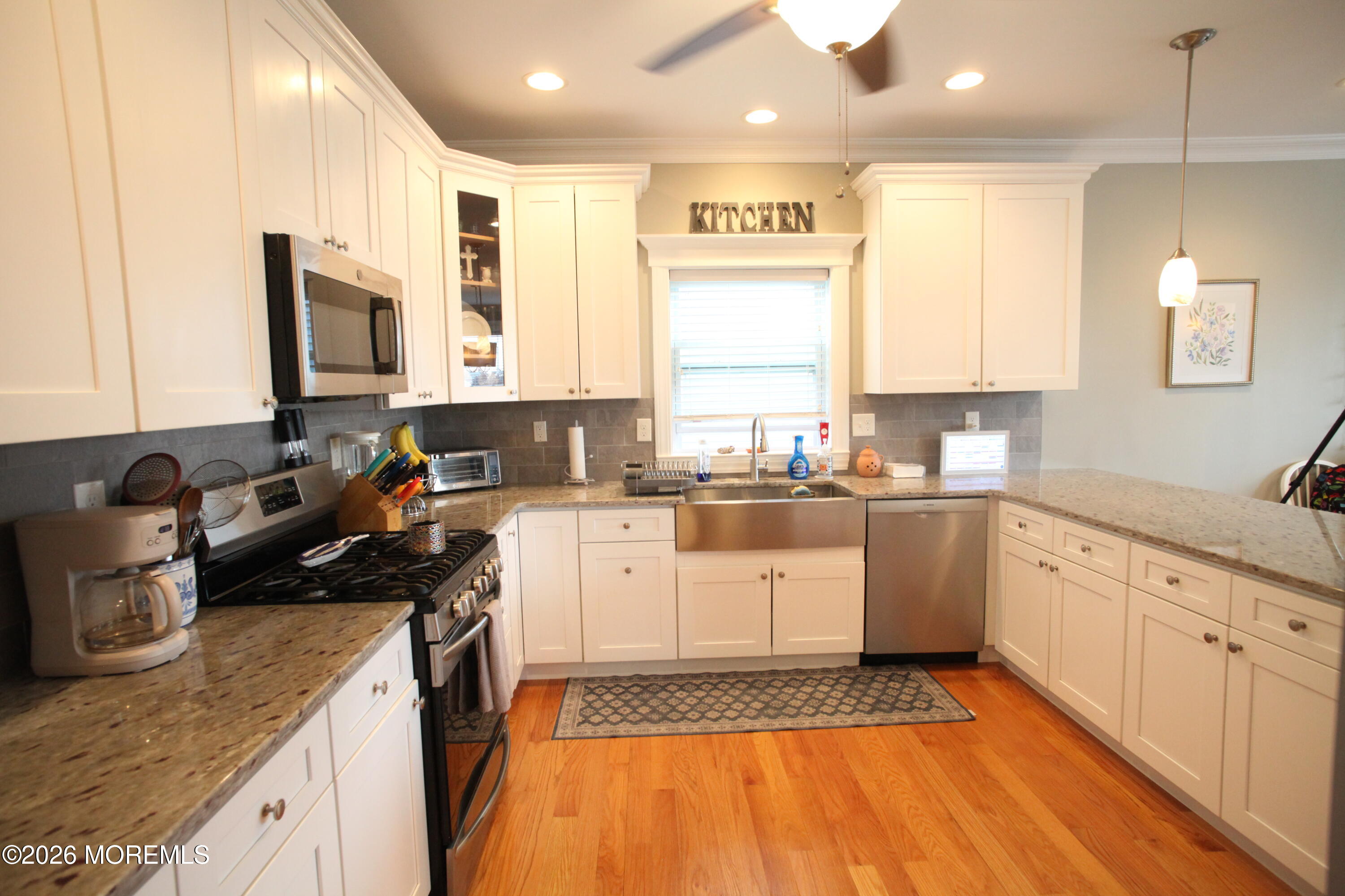 107 Waldron Rd, Toms River, NJ 08753 photo