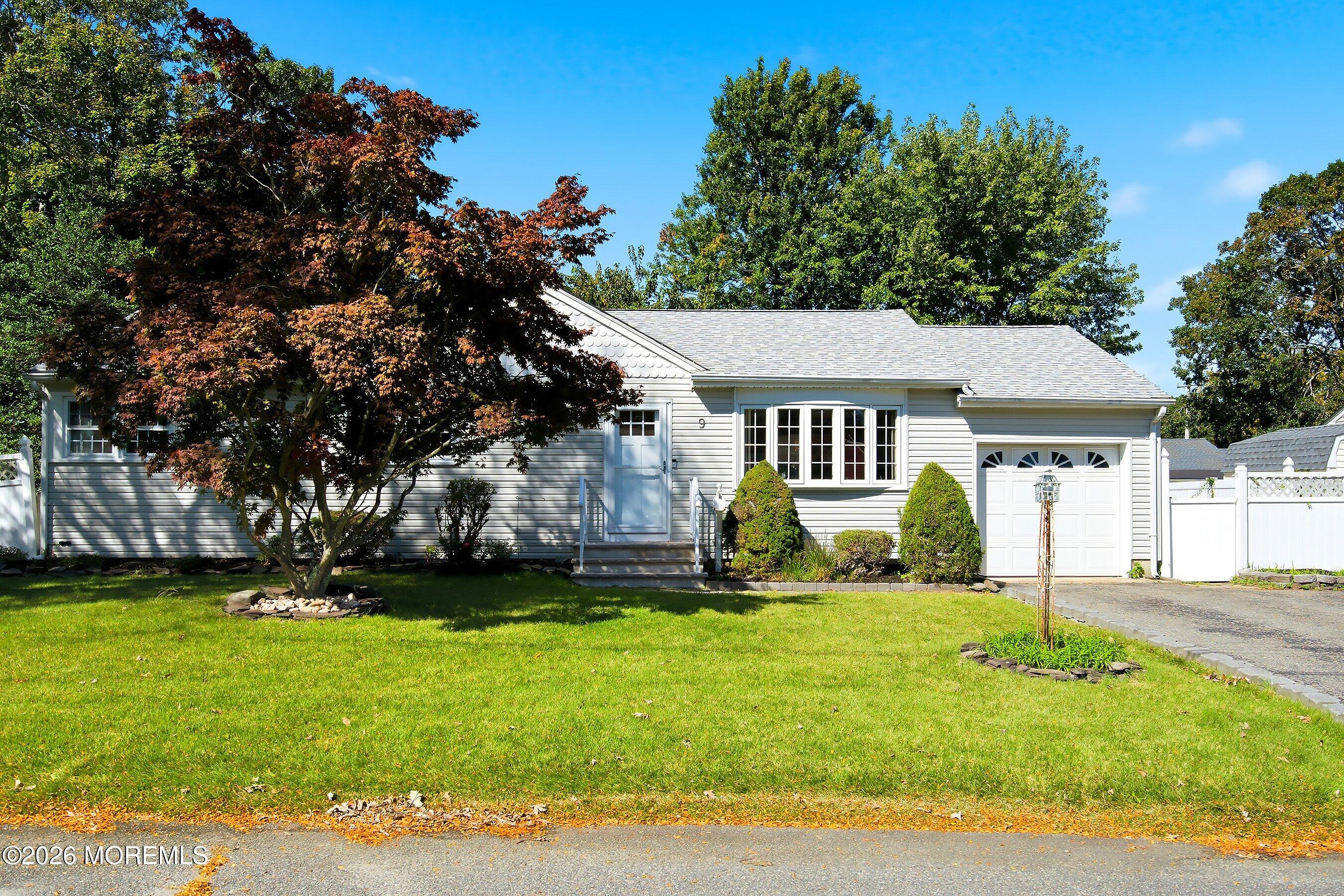 9 Arbor Dr, Brick, NJ 08724 photo