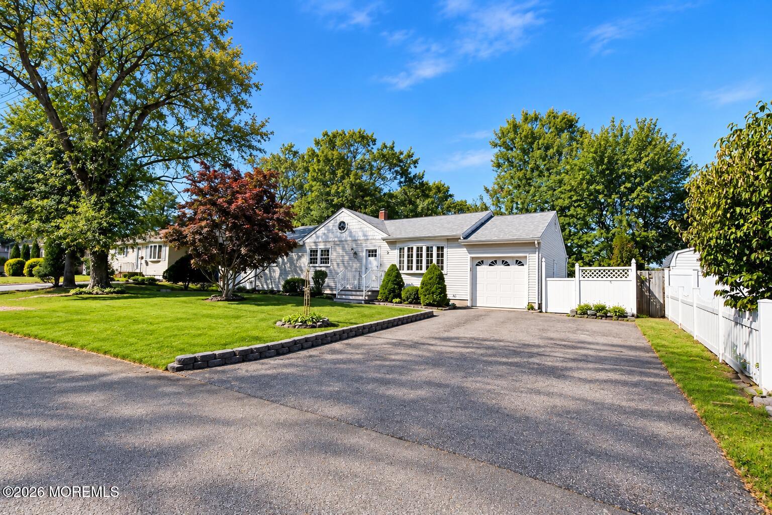 9 Arbor Dr, Brick, NJ 08724 photo