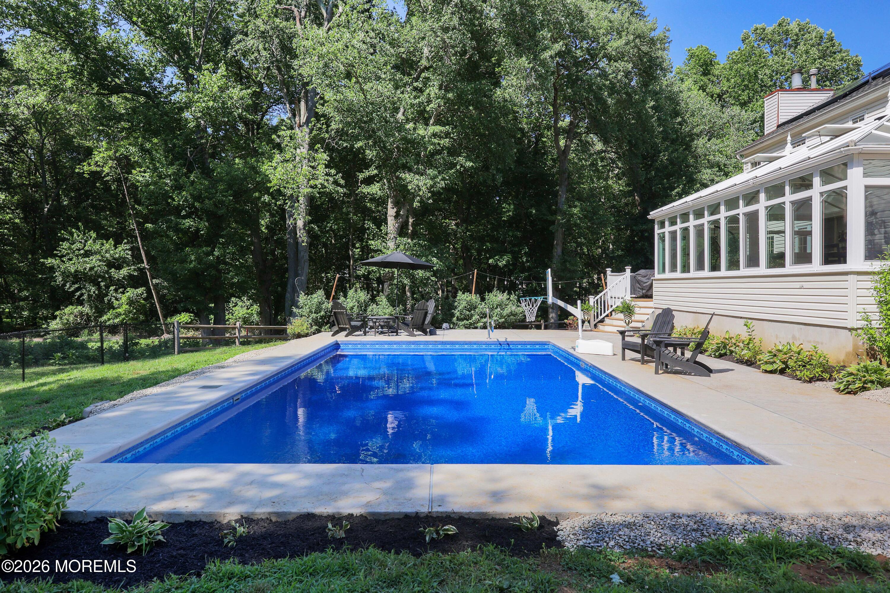 149 Ueland Rd, Red Bank, NJ 07701 photo