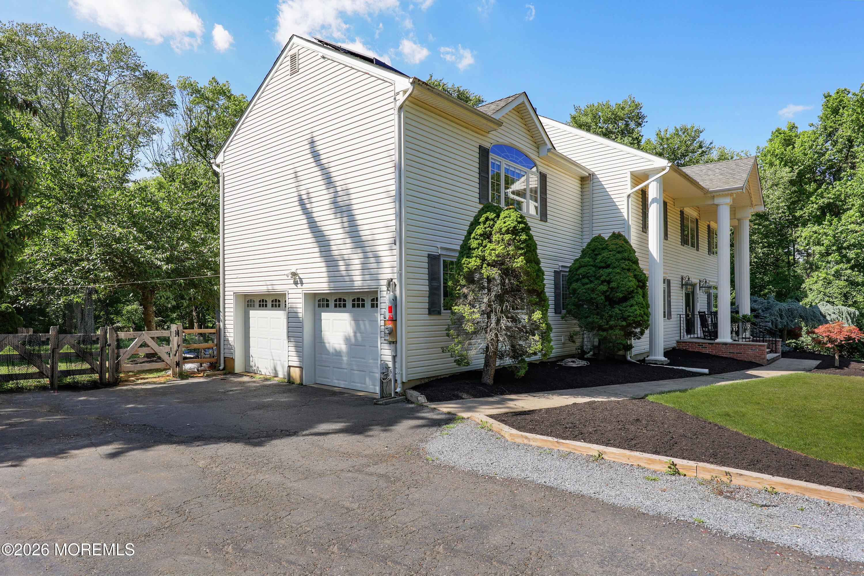149 Ueland Rd, Red Bank, NJ 07701 photo