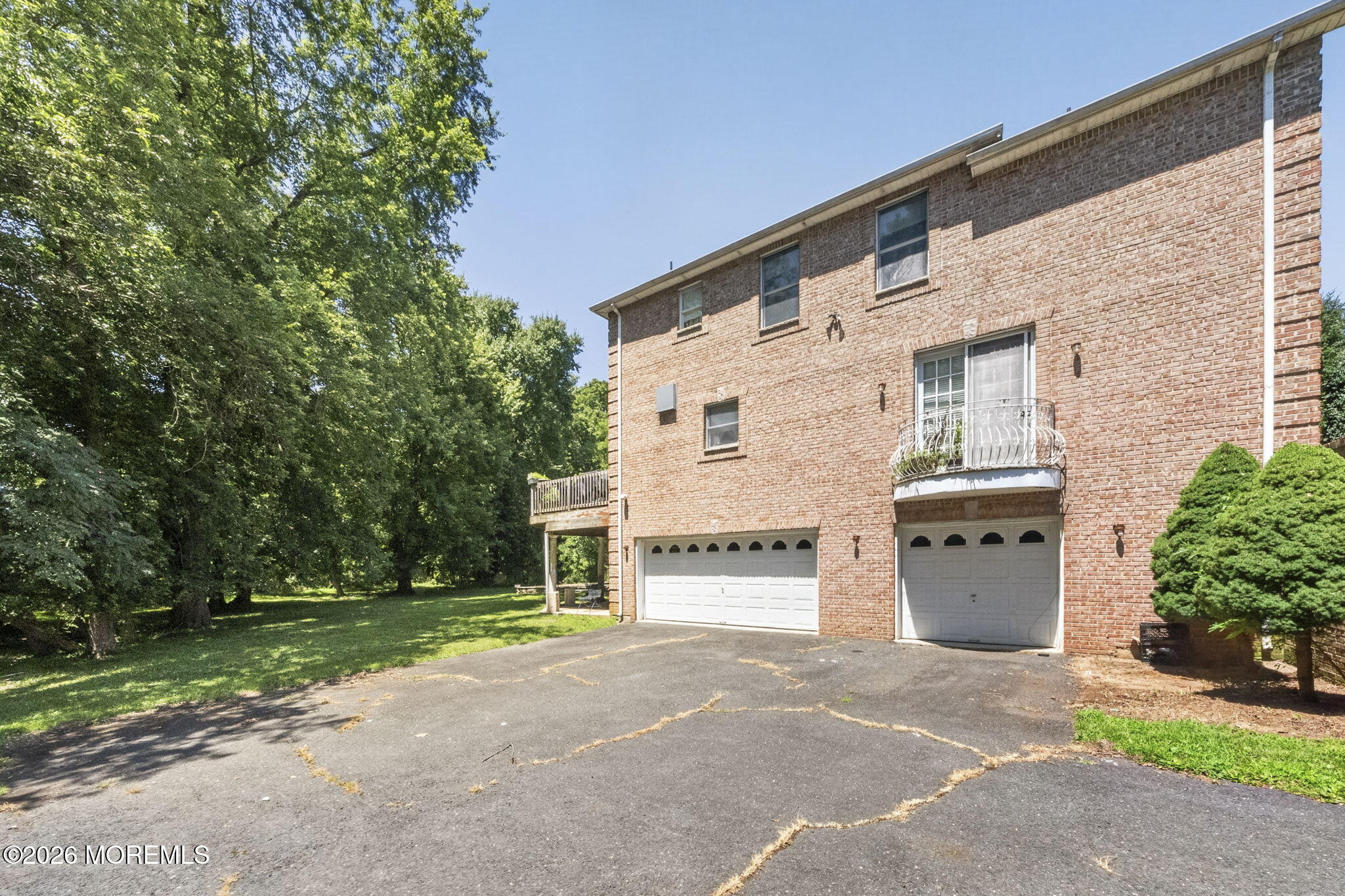 425 Iron Bridge Rd, Freehold, NJ 07728 photo