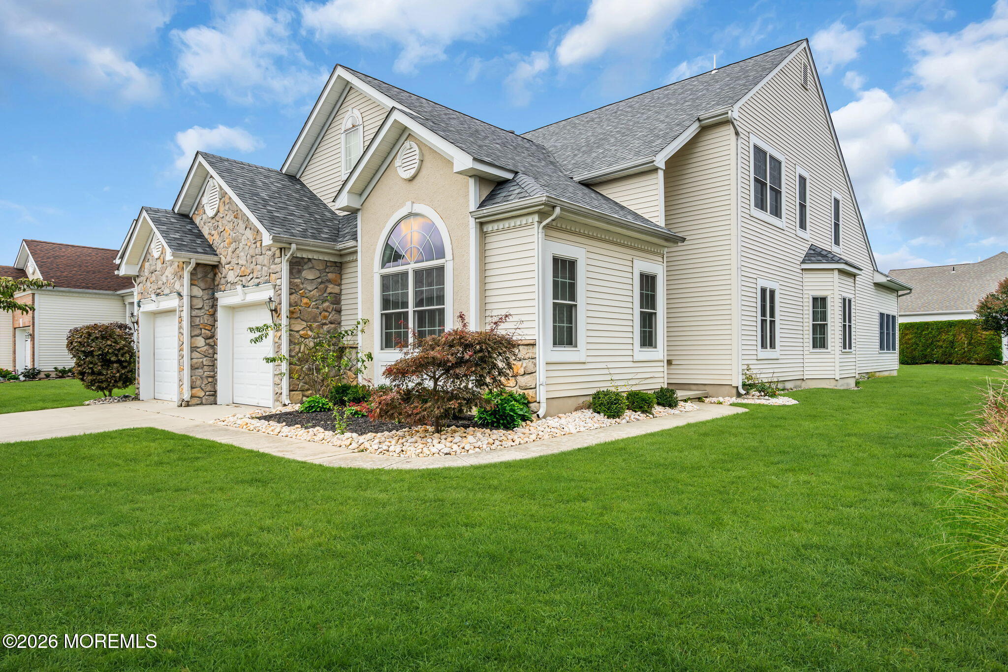 24 Eagleswood Dr, Waretown, NJ 08758