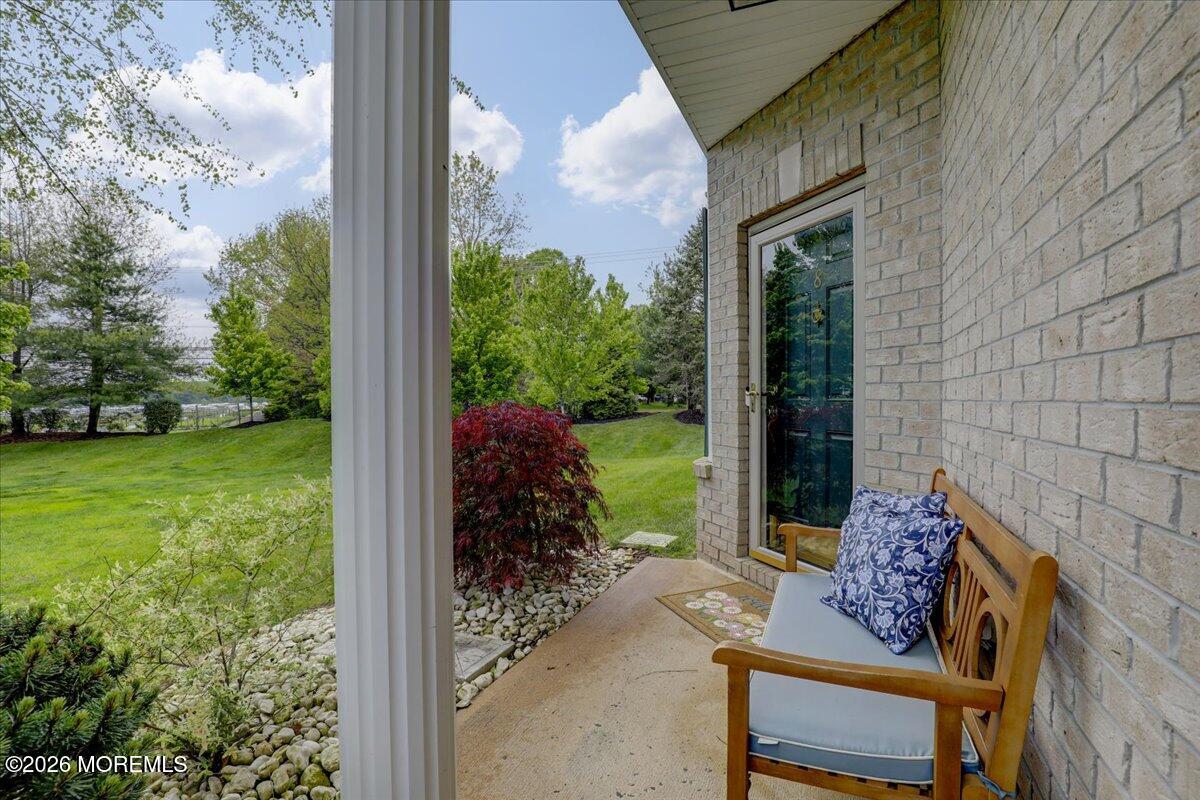 8 Fells Dr, Manalapan, NJ 07726 photo