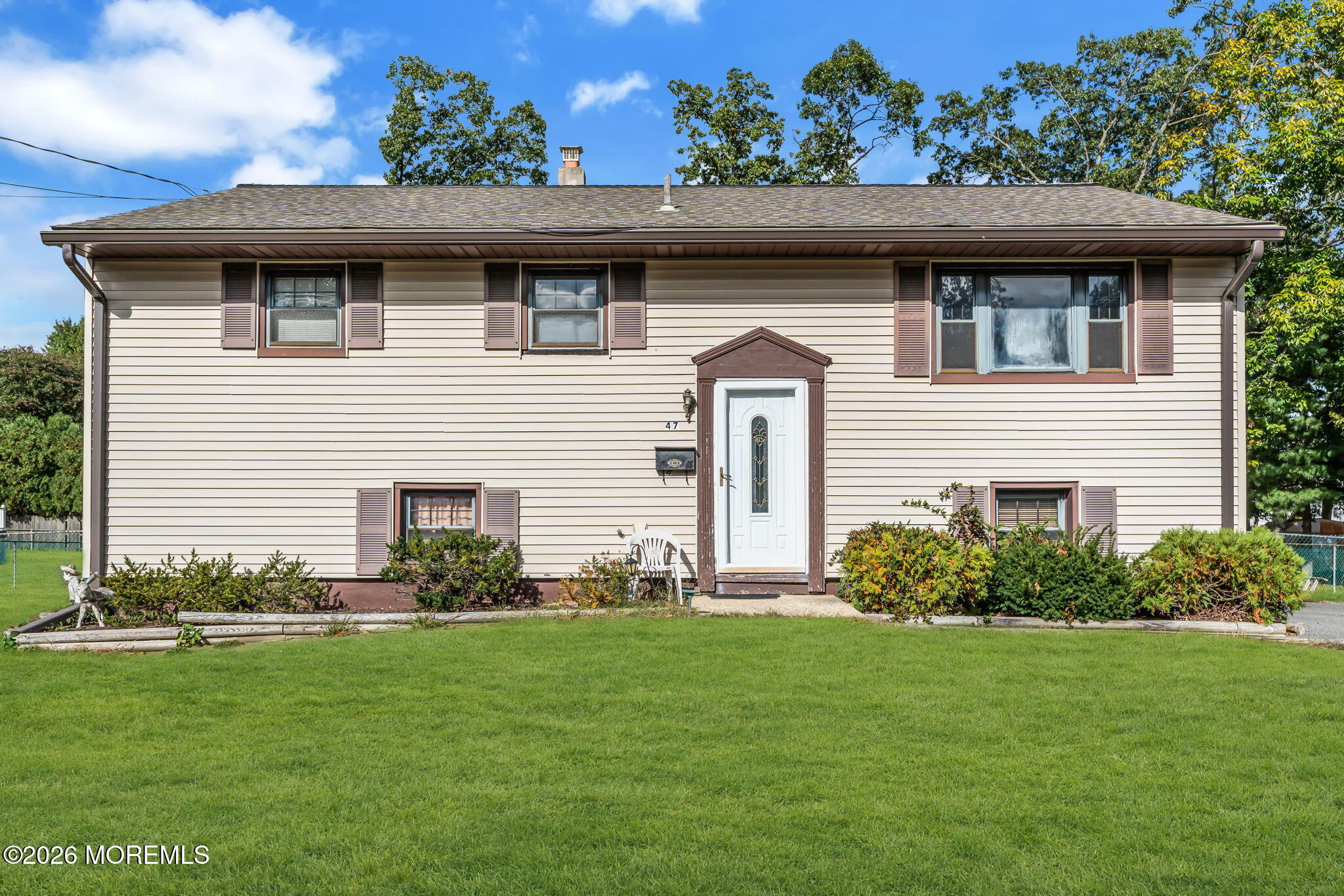 47 Darien Rd, Howell, NJ 07731