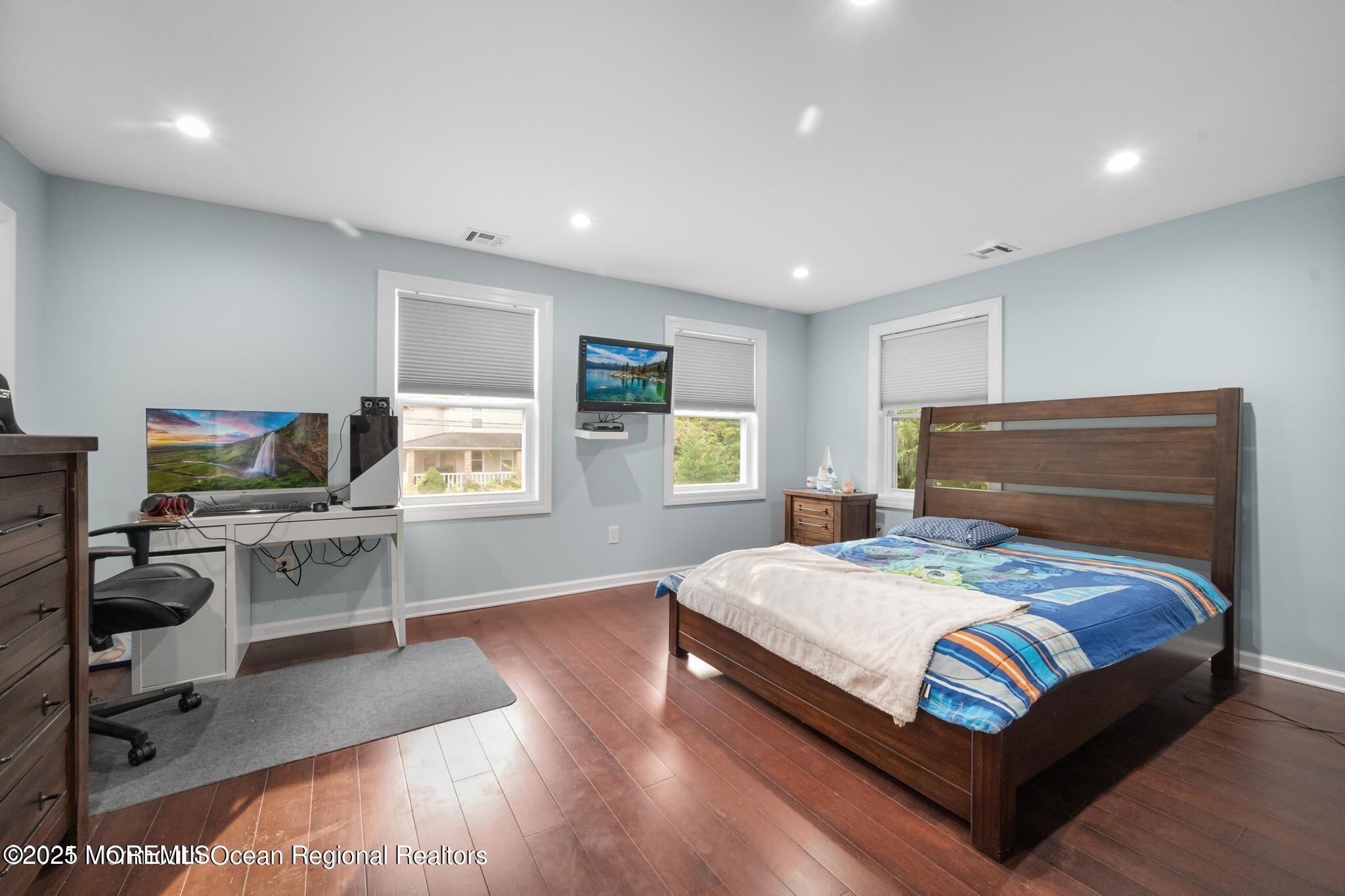 300 Monmouth Rd, West Long Branch, NJ 07764 photo